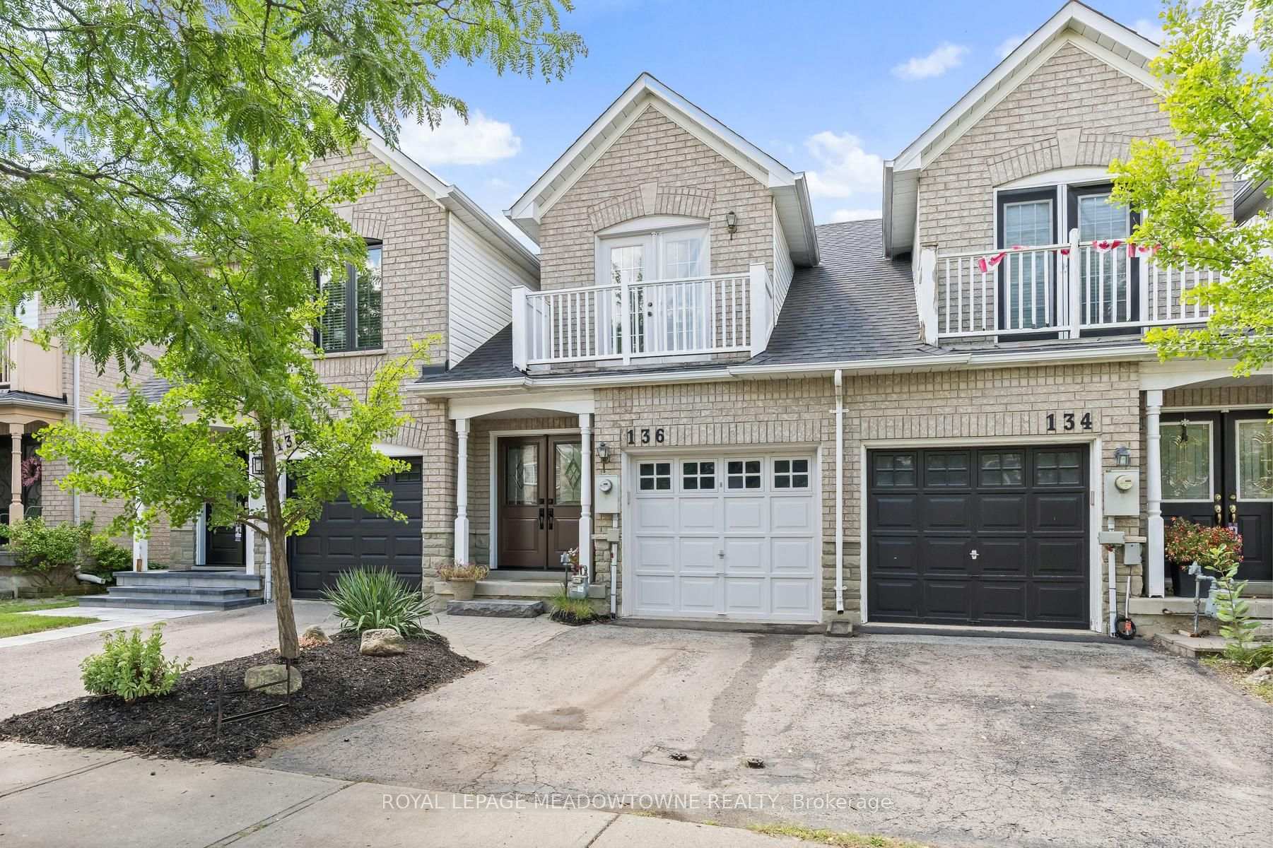 Photo 1 of 136 Dominion Gardens Drive, Halton Hills, Georgetown — HOMEH