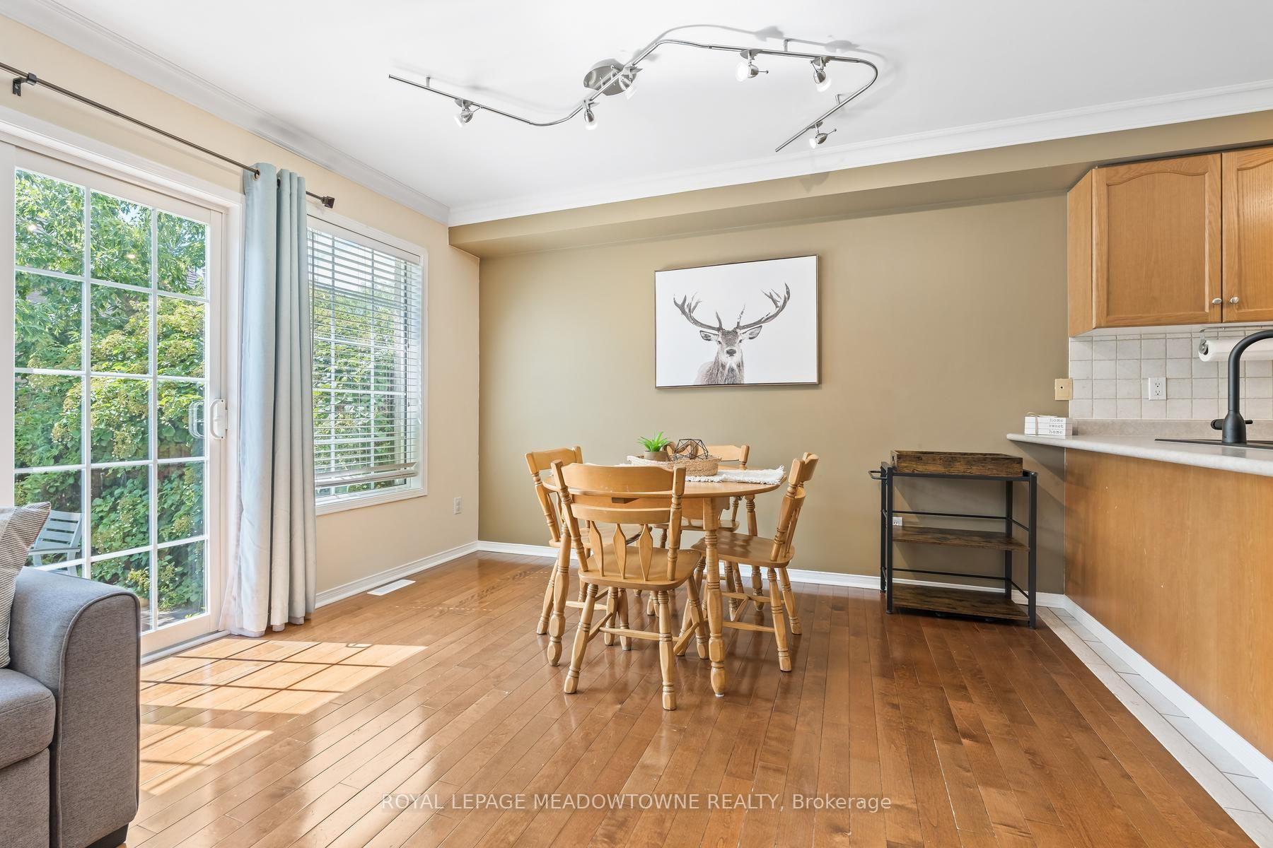 Photo 16 of 136 Dominion Gardens Drive, Halton Hills, Georgetown — HOMEH