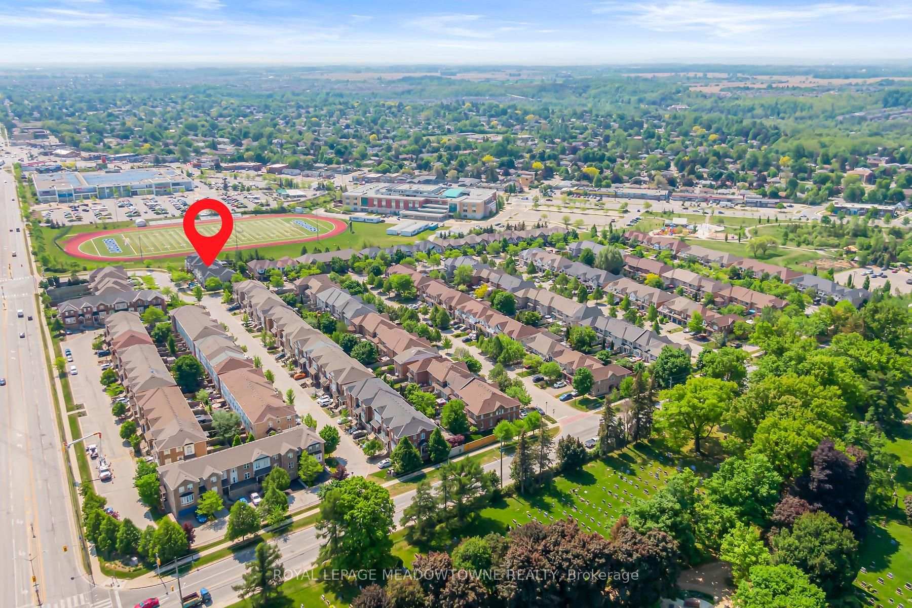 Photo 34 of 136 Dominion Gardens Drive, Halton Hills, Georgetown — HOMEH