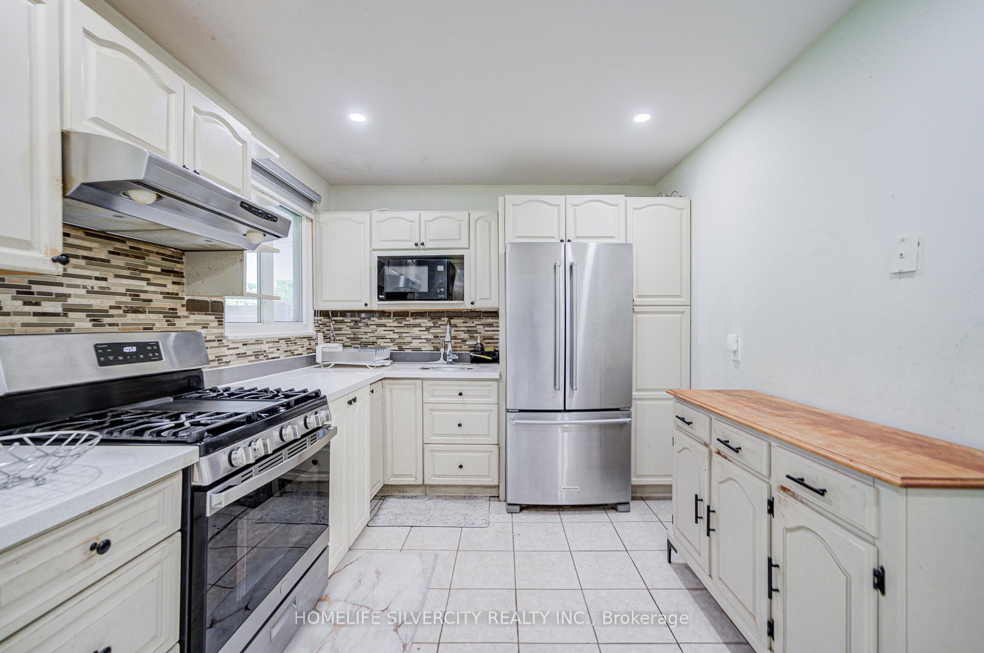 Photo 6 of 160 Purvis Crescent, Scarborough, Malvern — HOMEH
