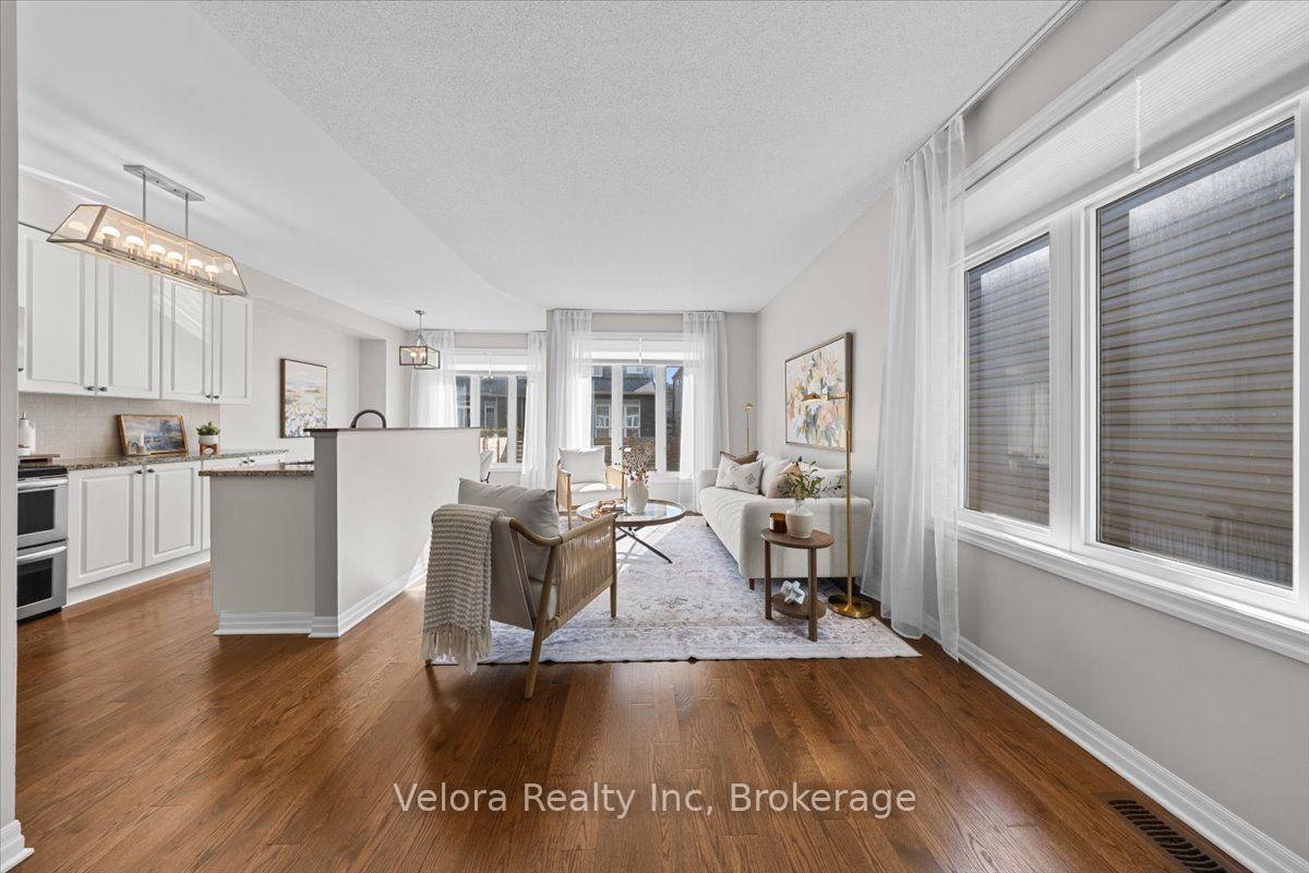 Photo 10 of 125 Overberg Way, Ottawa, Kanata - Emerald Meadows/Trailwest — HOMEH