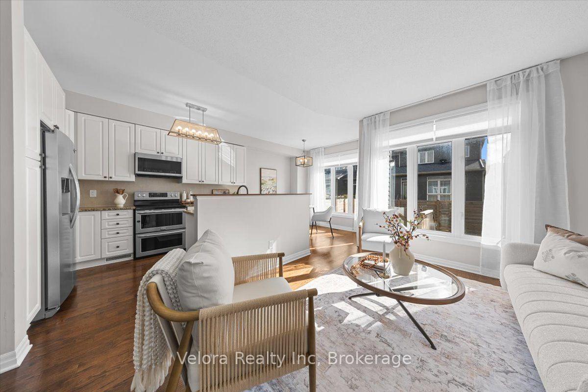 Photo 11 of 125 Overberg Way, Ottawa, Kanata - Emerald Meadows/Trailwest — HOMEH