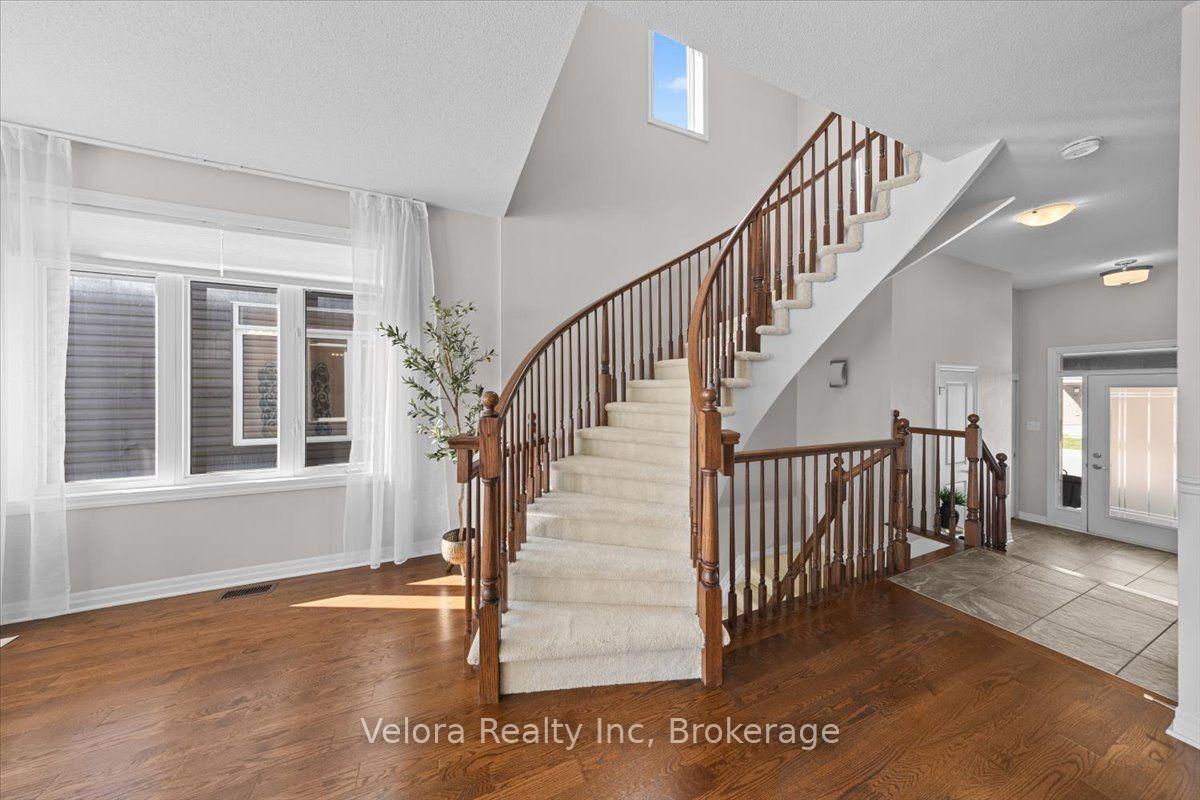 Photo 24 of 125 Overberg Way, Ottawa, Kanata - Emerald Meadows/Trailwest — HOMEH