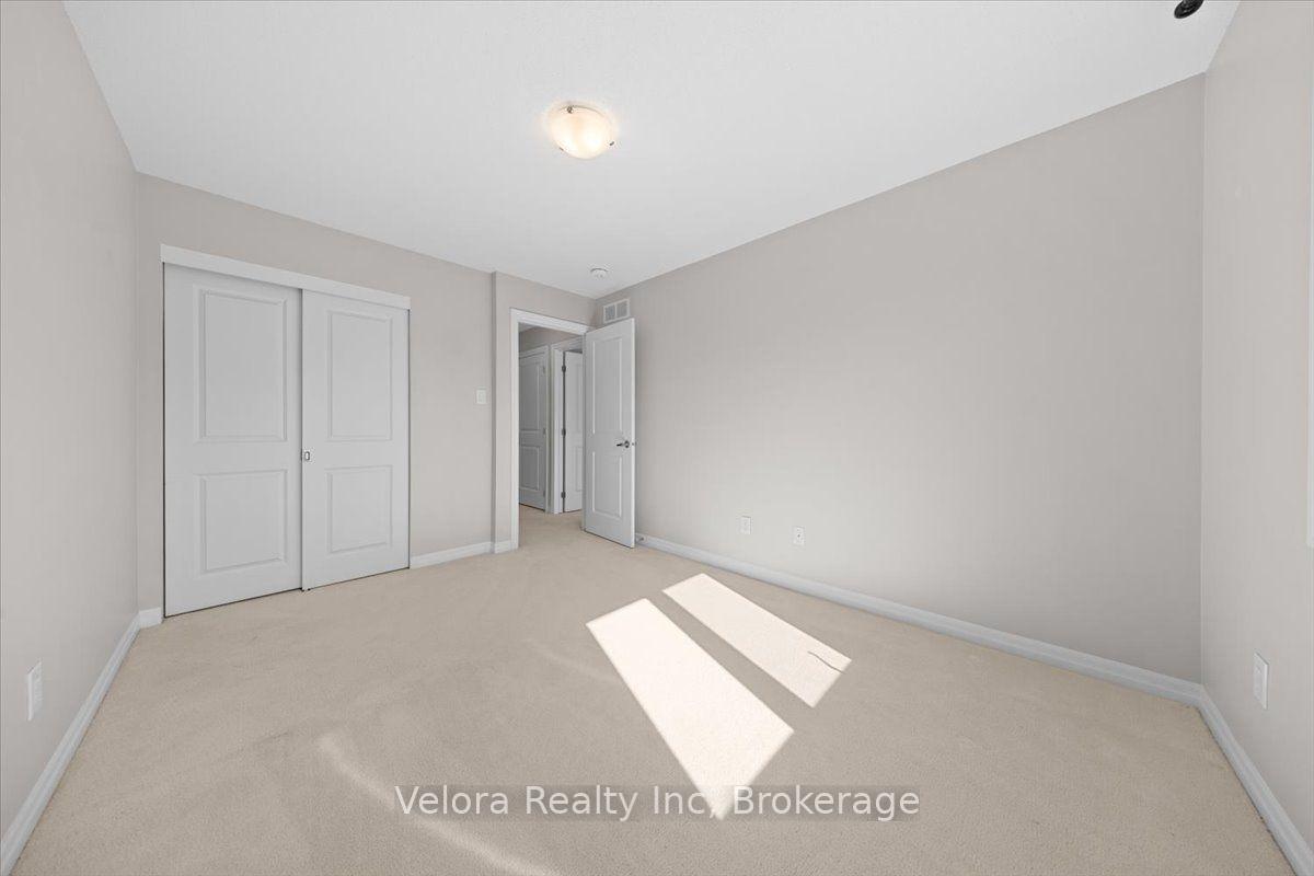 Photo 31 of 125 Overberg Way, Ottawa, Kanata - Emerald Meadows/Trailwest — HOMEH