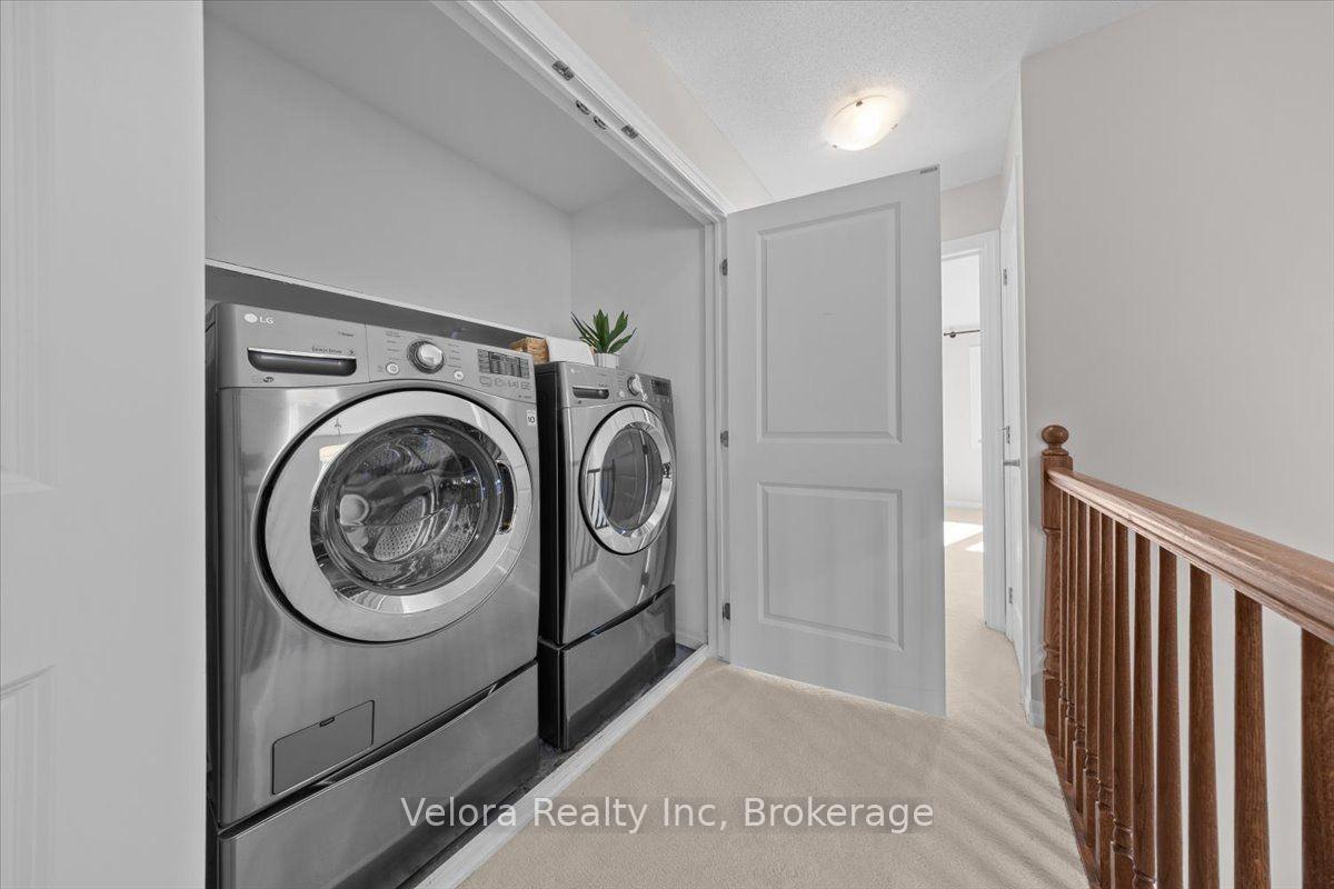 Photo 34 of 125 Overberg Way, Ottawa, Kanata - Emerald Meadows/Trailwest — HOMEH