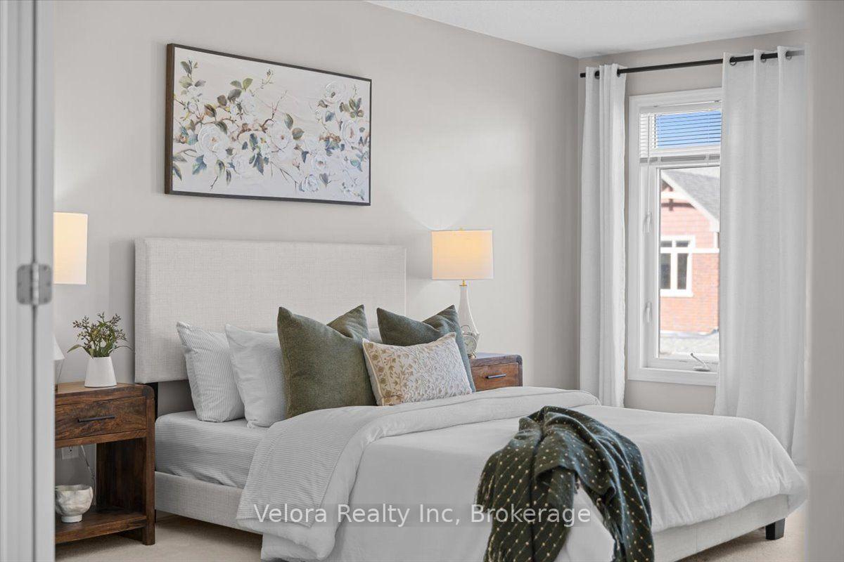 Photo 37 of 125 Overberg Way, Ottawa, Kanata - Emerald Meadows/Trailwest — HOMEH