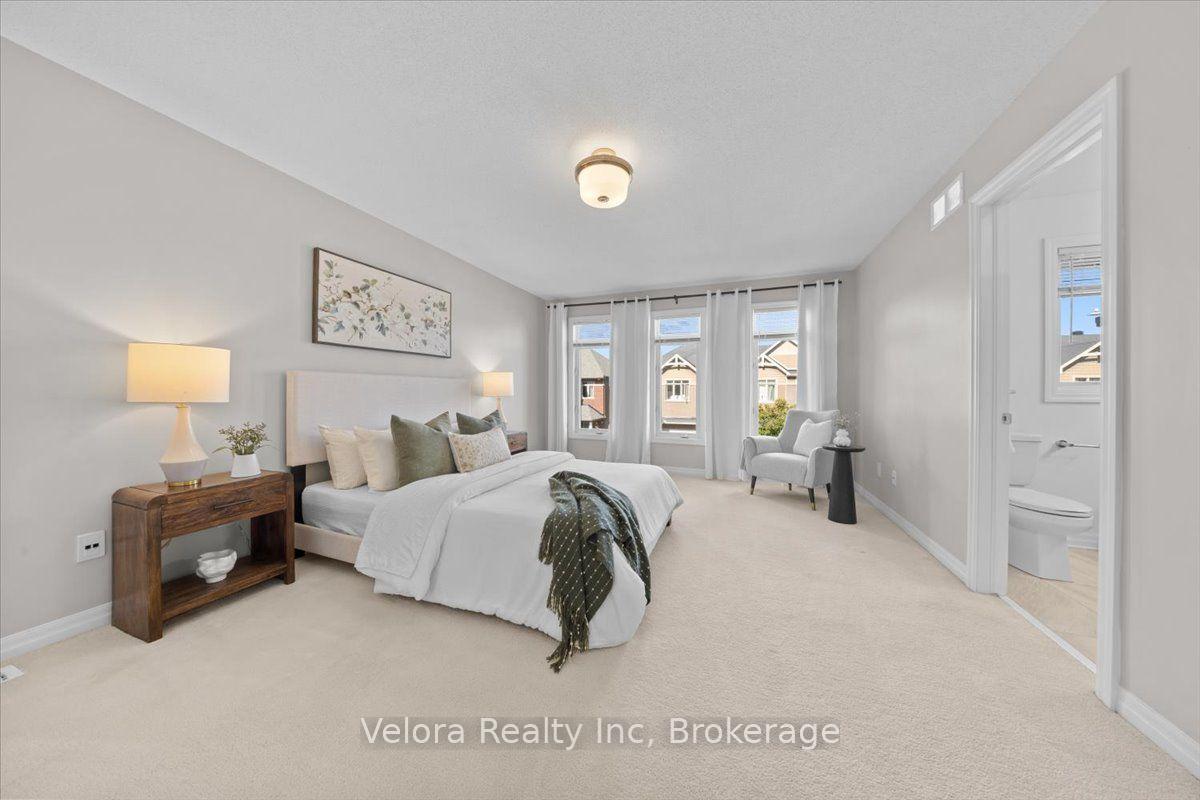 Photo 38 of 125 Overberg Way, Ottawa, Kanata - Emerald Meadows/Trailwest — HOMEH