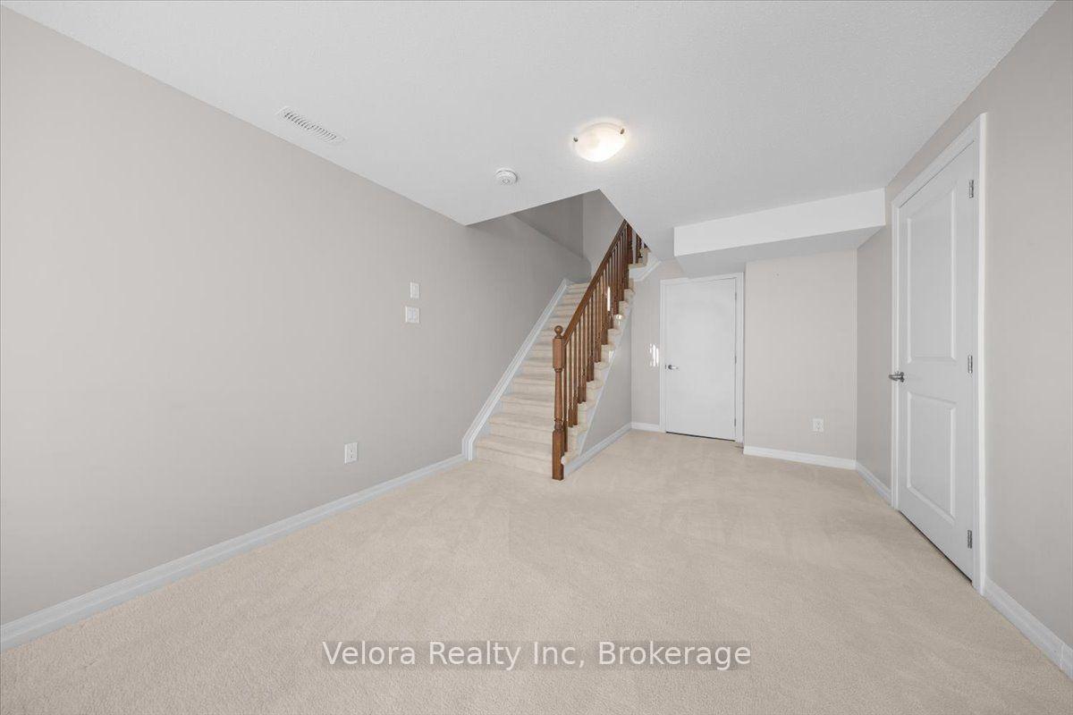 Photo 40 of 125 Overberg Way, Ottawa, Kanata - Emerald Meadows/Trailwest — HOMEH