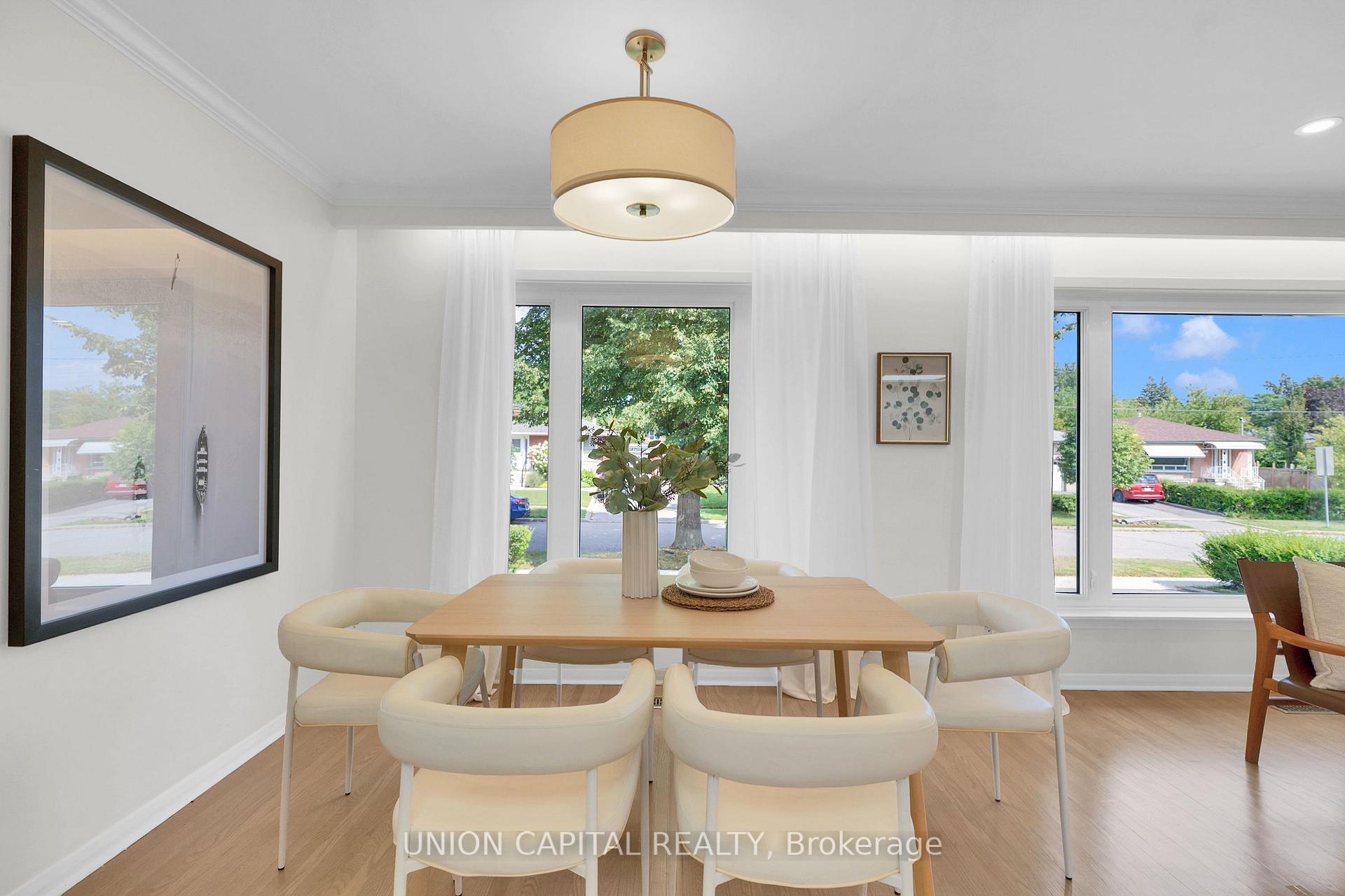 Photo 11 of 8 Baybrook Crescent, Scarborough, Woburn — HOMEH