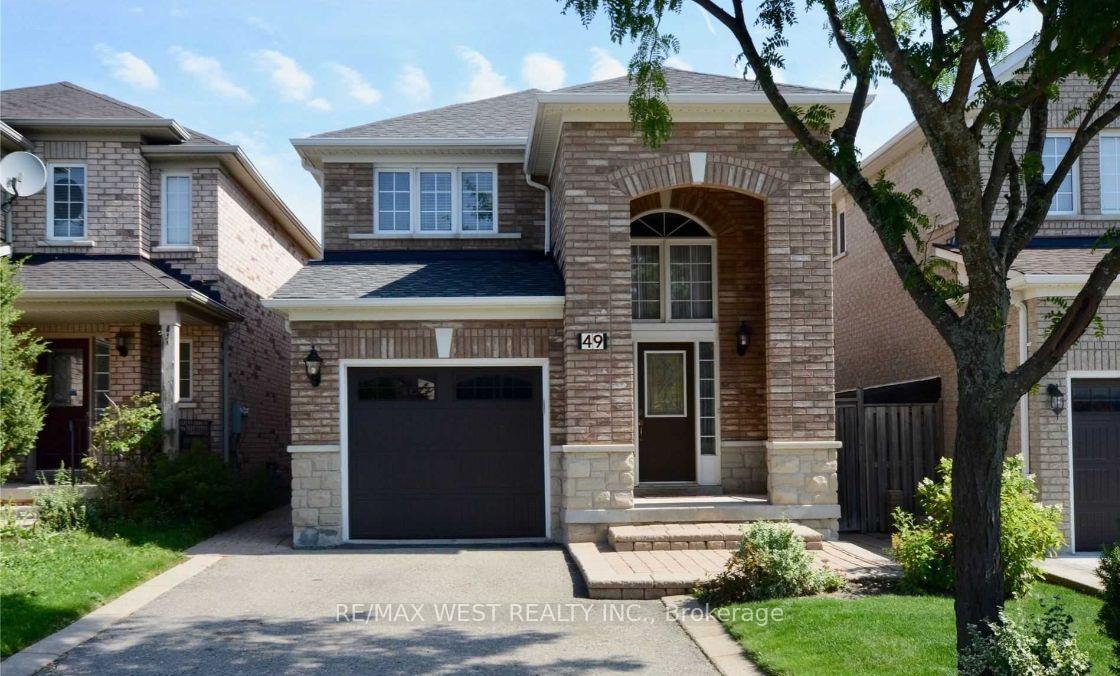 Photo 1 of 49 Bestview Crescent, Vaughan, Rural Vaughan — HOMEH