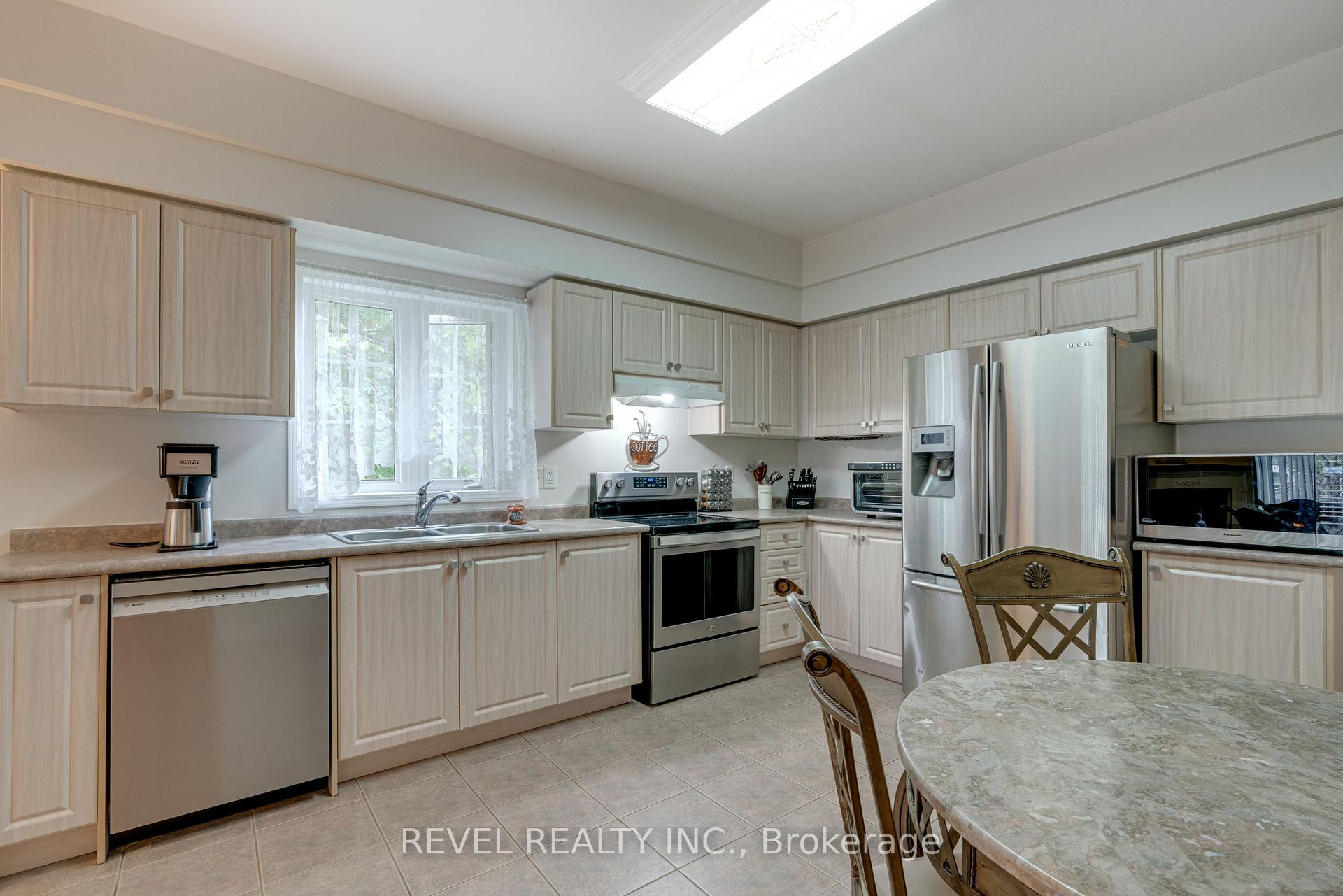 Photo 12 of 71 Livingston Road, Milton, Dempsey — HOMEH