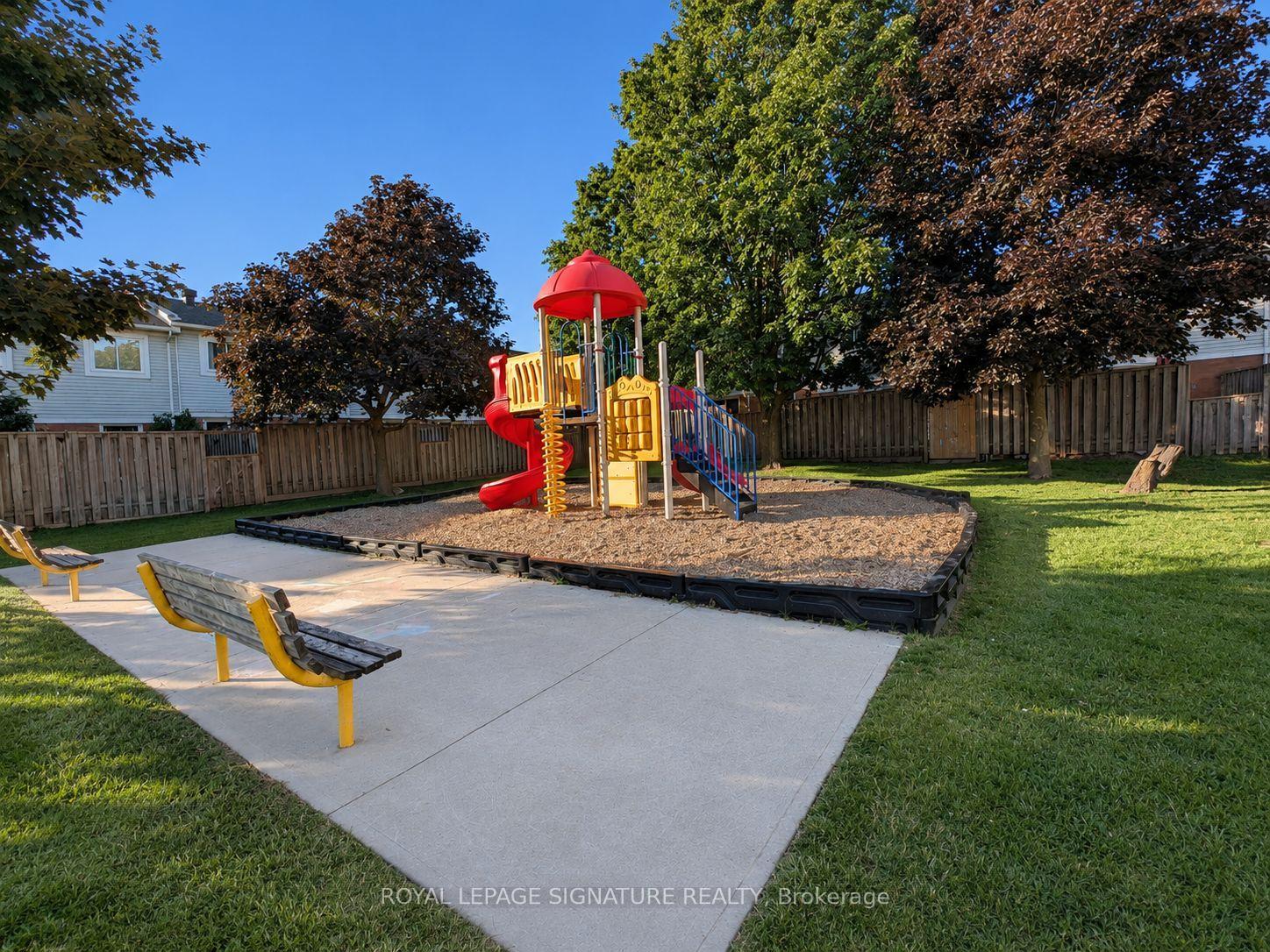 Photo 33 of Unit 23, 100 Century Drive, Orangeville — HOMEH