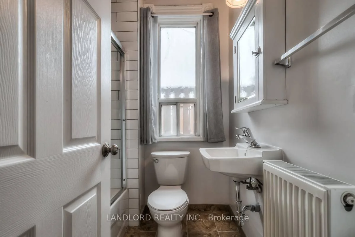 Photo 25 of Unit 2, 45 Clinton Street, Toronto, Palmerston-Little Italy — HOMEH