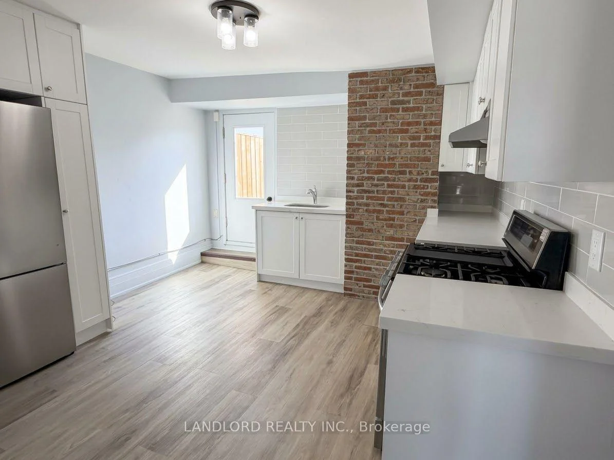 Photo 14 of Unit 2, 45 Clinton Street, Toronto, Palmerston-Little Italy — HOMEH