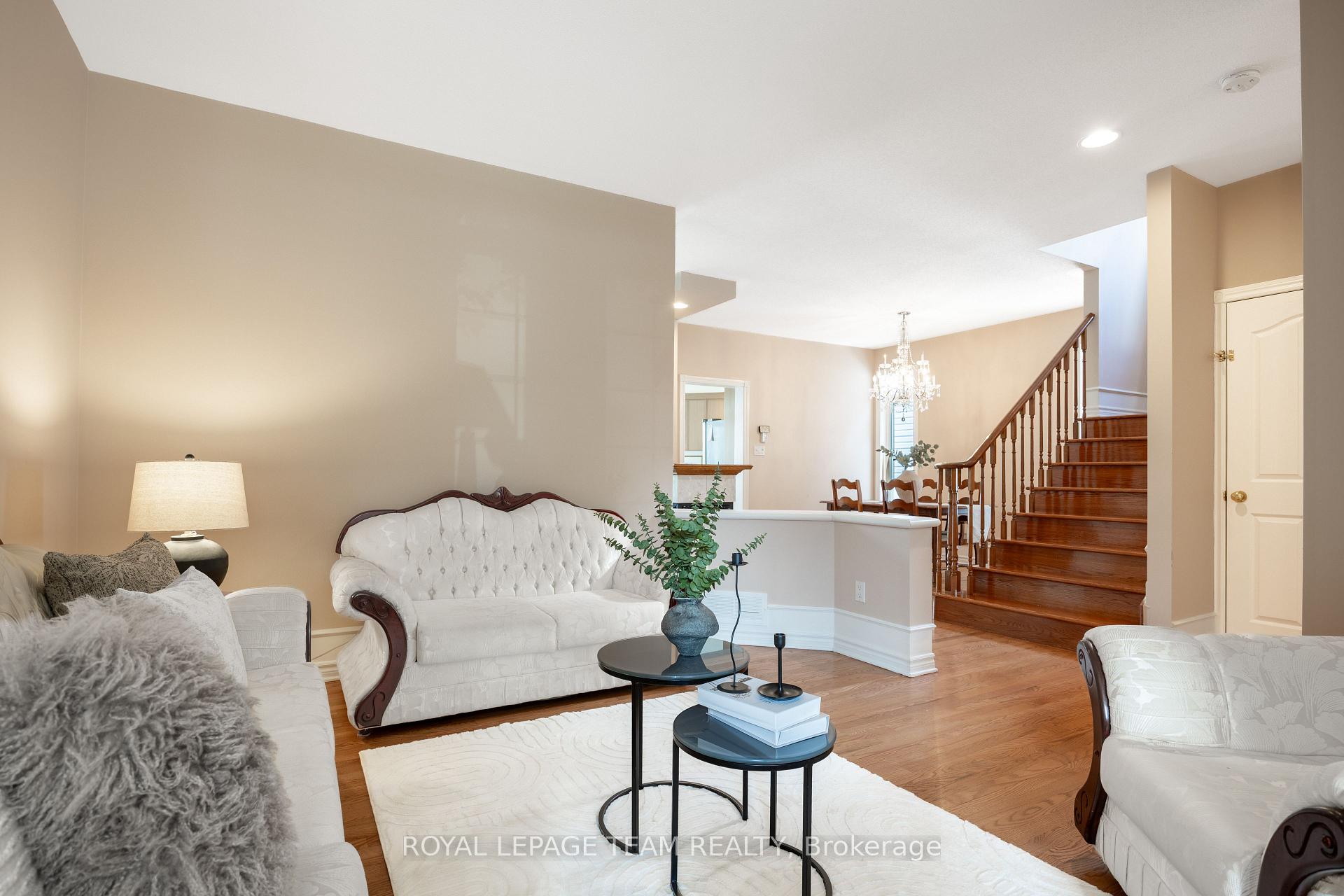 Photo 13 of 19 Dunn Street, Ottawa, Kanata - Beaverbrook — HOMEH