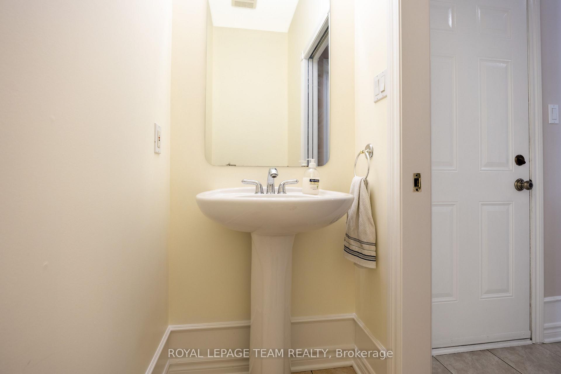 Photo 30 of 19 Dunn Street, Ottawa, Kanata - Beaverbrook — HOMEH