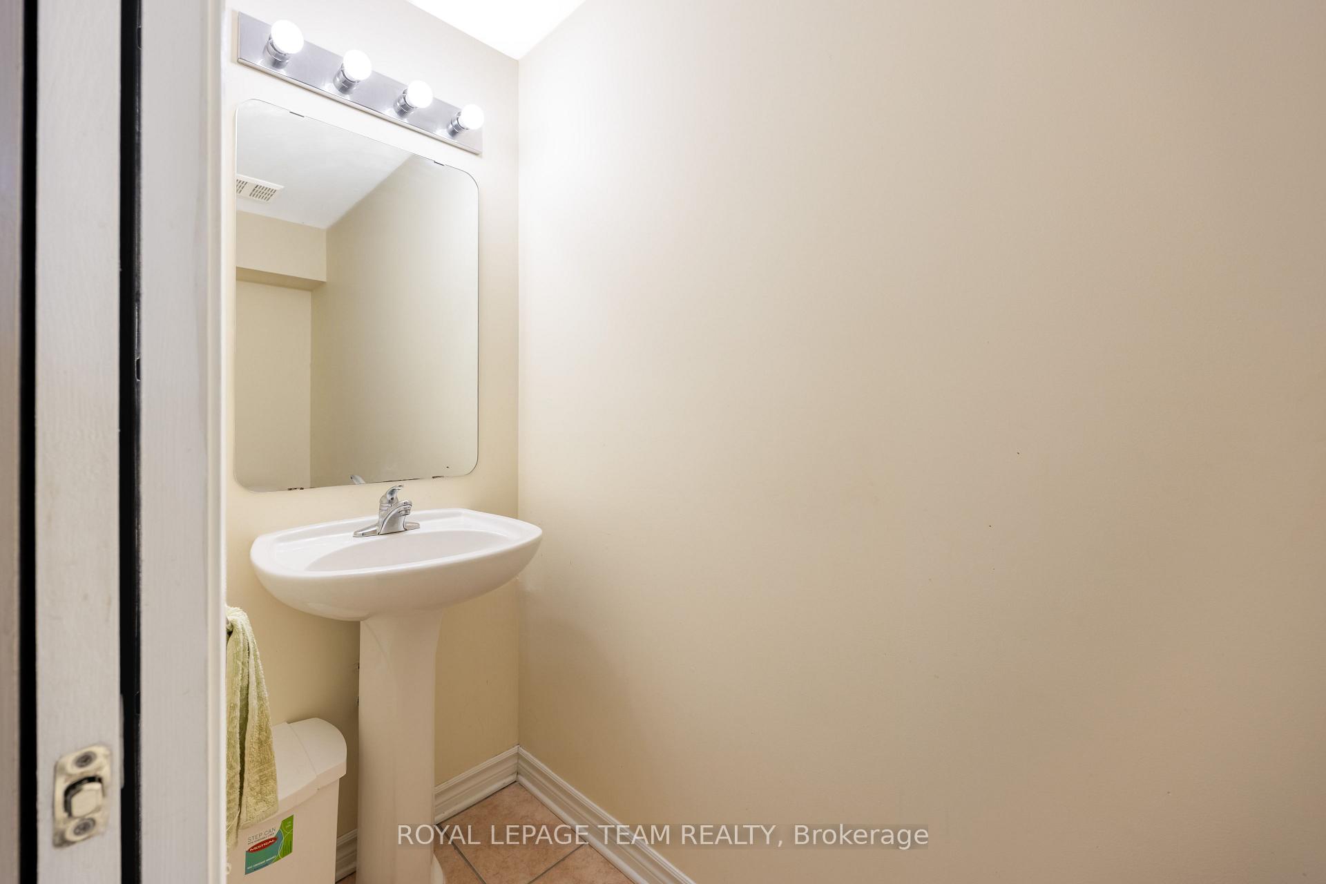 Photo 52 of 19 Dunn Street, Ottawa, Kanata - Beaverbrook — HOMEH