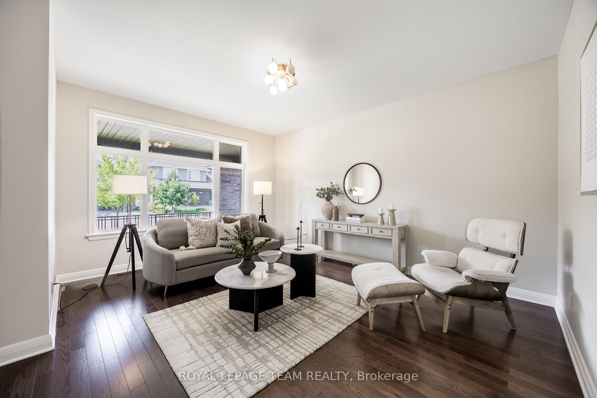Photo 5 of 131 Escarpment Crescent, Ottawa, Kanata - Kanata Lakes/Heritage Hills — HOMEH