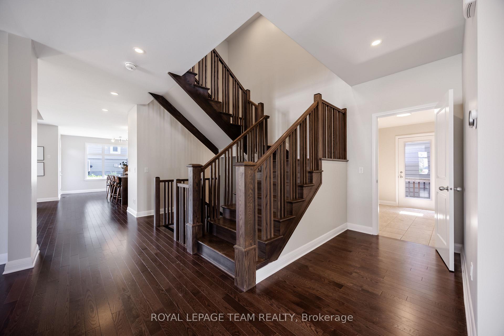 Photo 7 of 131 Escarpment Crescent, Ottawa, Kanata - Kanata Lakes/Heritage Hills — HOMEH