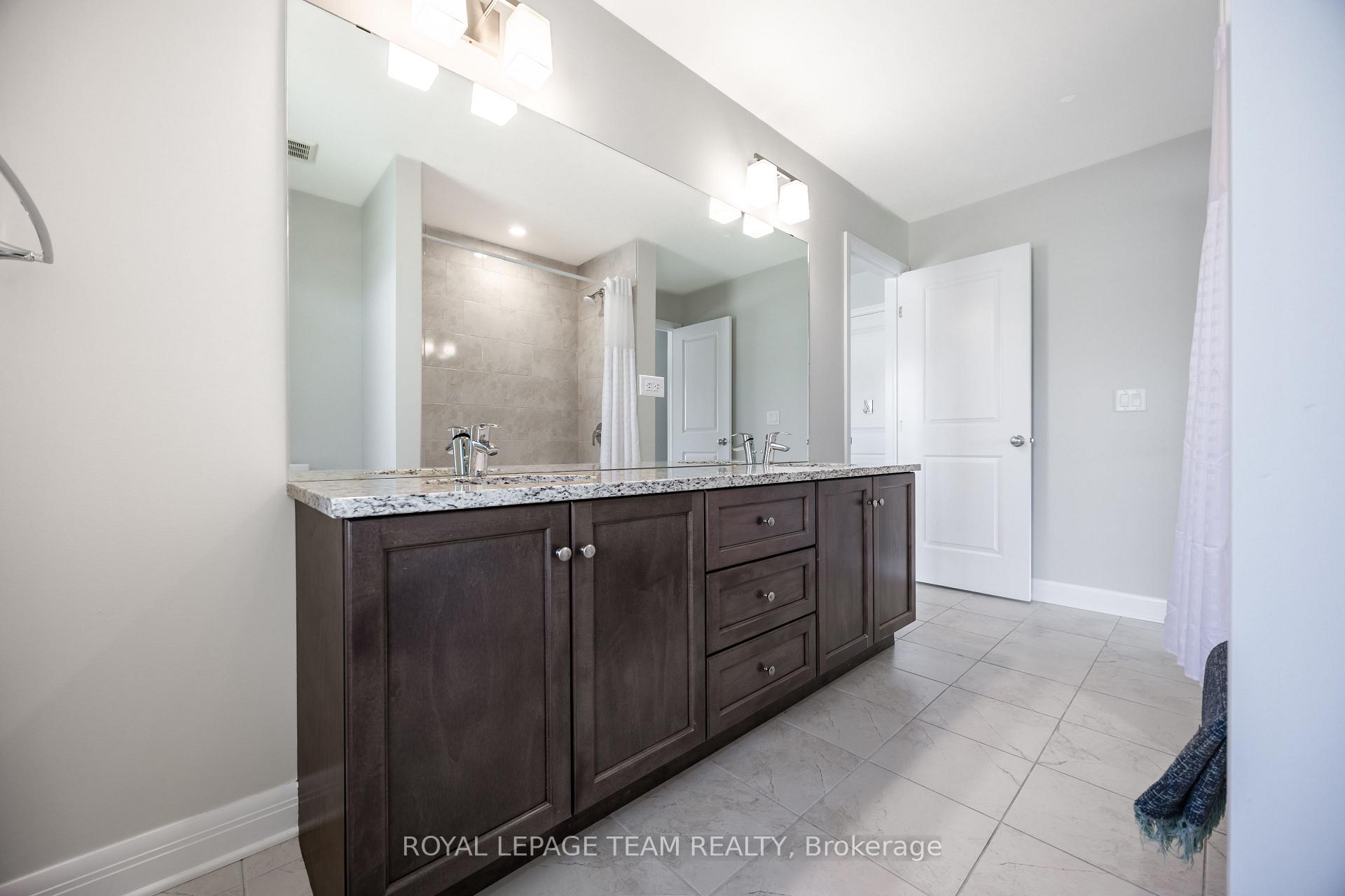 Photo 33 of 131 Escarpment Crescent, Ottawa, Kanata - Kanata Lakes/Heritage Hills — HOMEH