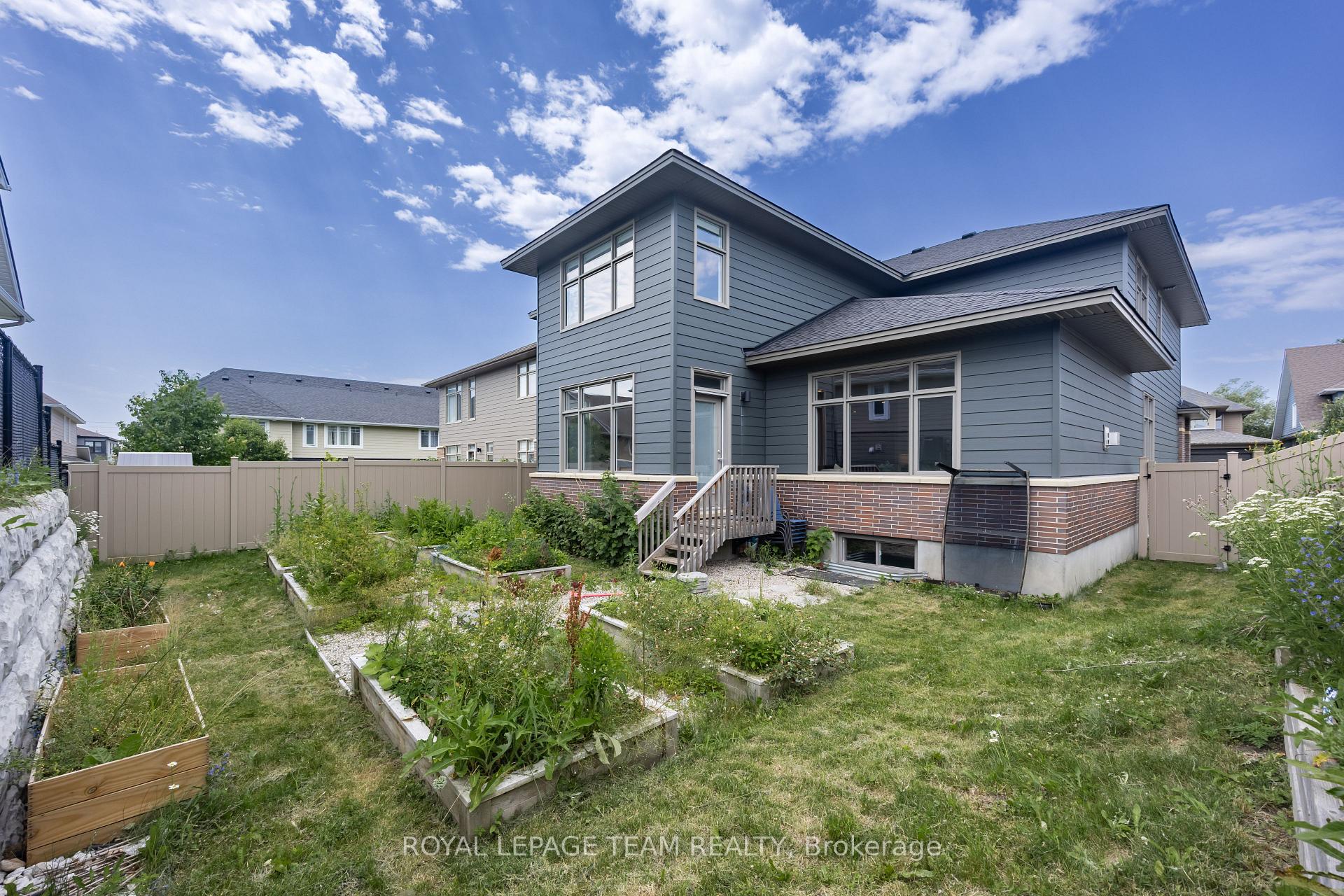 Photo 46 of 131 Escarpment Crescent, Ottawa, Kanata - Kanata Lakes/Heritage Hills — HOMEH