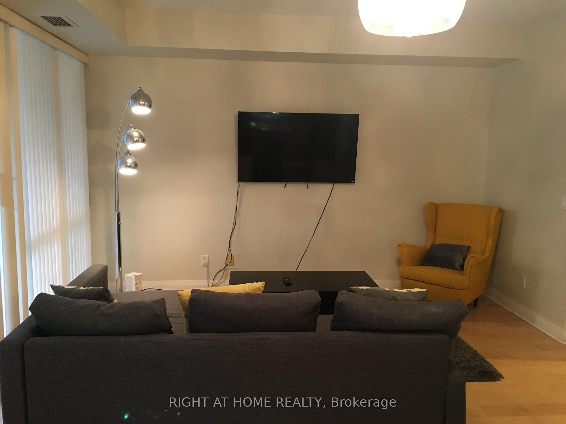 Photo 10 of Unit 905, 220 Victoria Street, Toronto, Church-Yonge Corridor — HOMEH