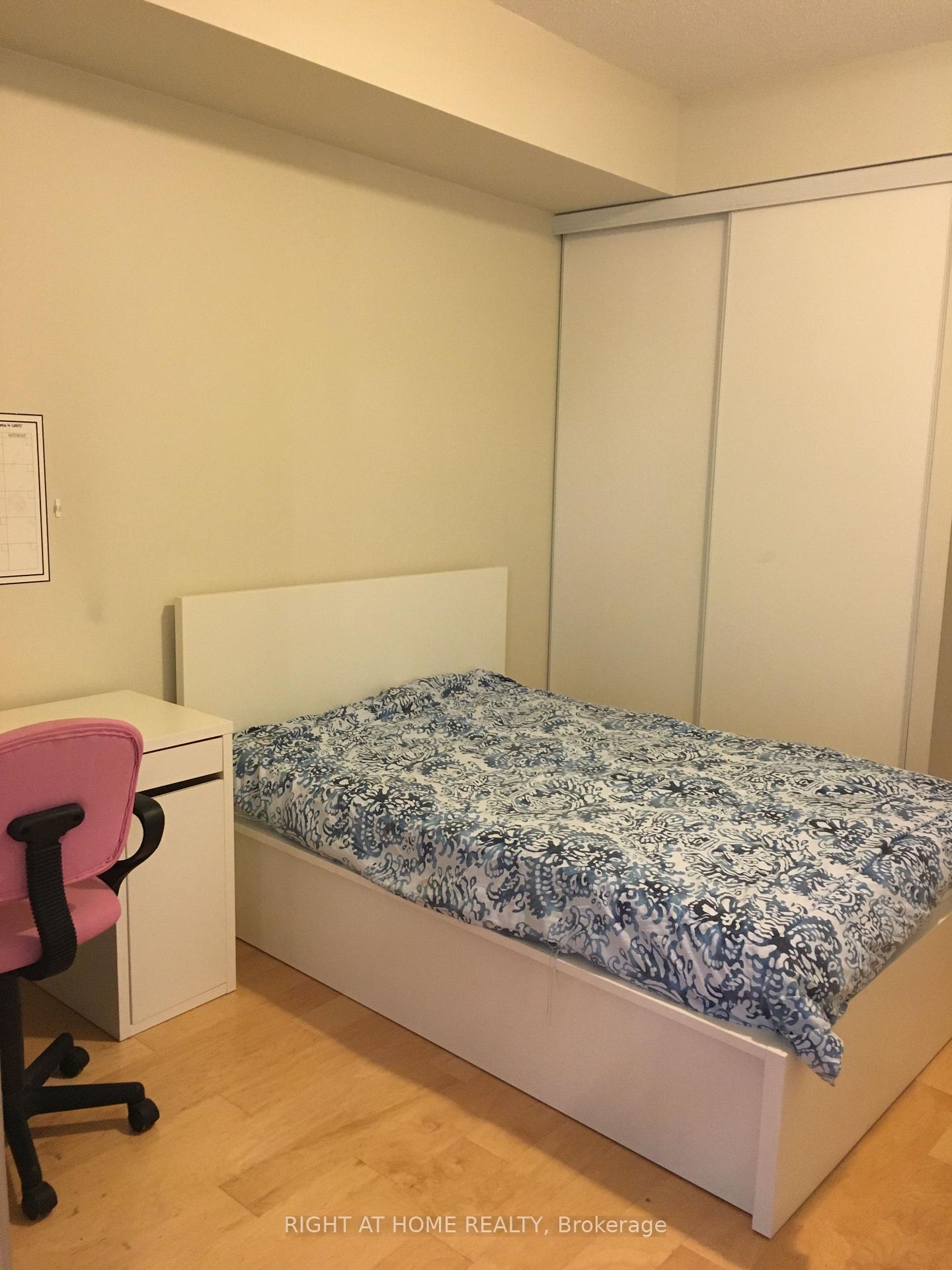 Photo 13 of Unit 905, 220 Victoria Street, Toronto, Church-Yonge Corridor — HOMEH