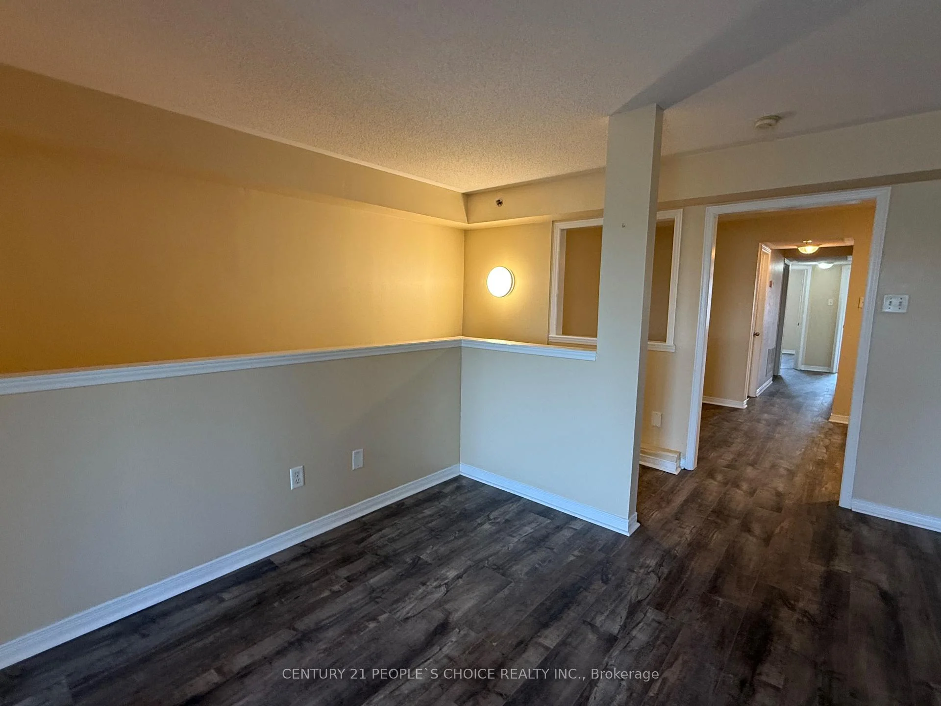 Photo 6 of Unit 2, 9699 Jane Street, Vaughan, Maple — HOMEH