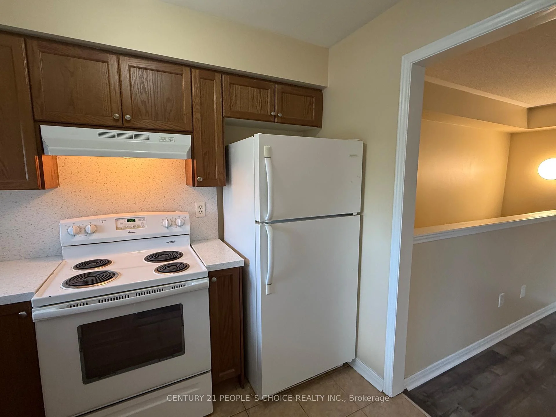Photo 8 of Unit 2, 9699 Jane Street, Vaughan, Maple — HOMEH
