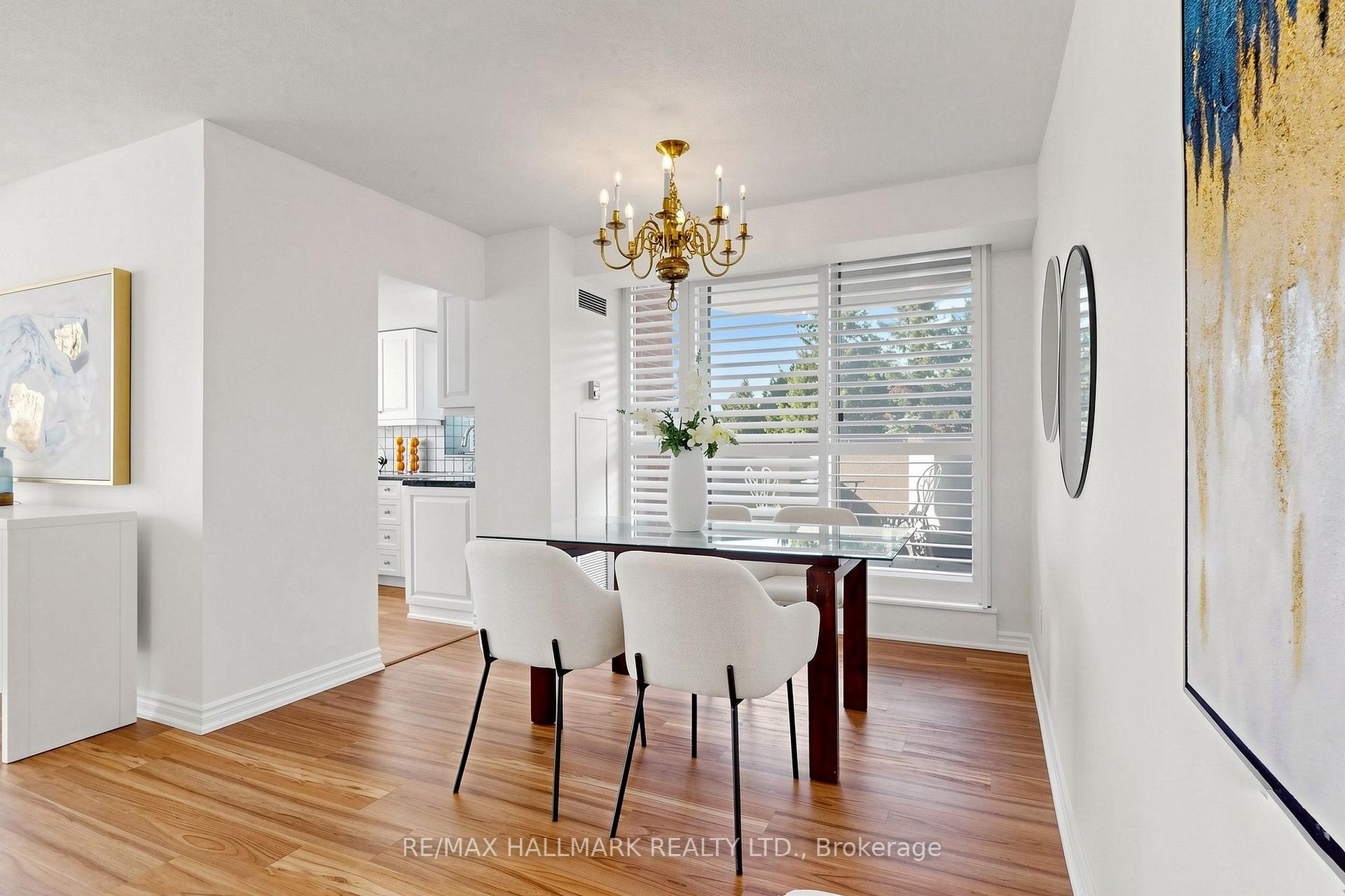 Photo 8 of Unit 210, 33 Weldrick Road E, Richmond Hill, Observatory — HOMEH