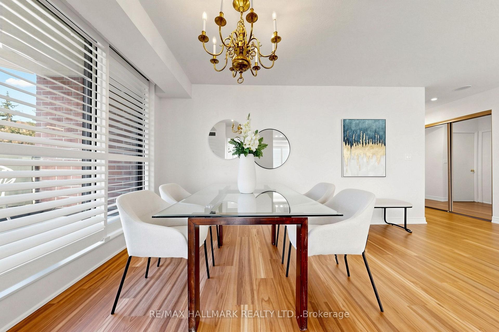 Photo 9 of Unit 210, 33 Weldrick Road E, Richmond Hill, Observatory — HOMEH
