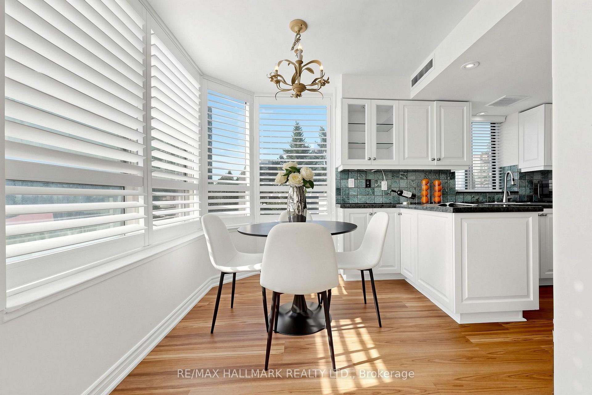 Photo 13 of Unit 210, 33 Weldrick Road E, Richmond Hill, Observatory — HOMEH