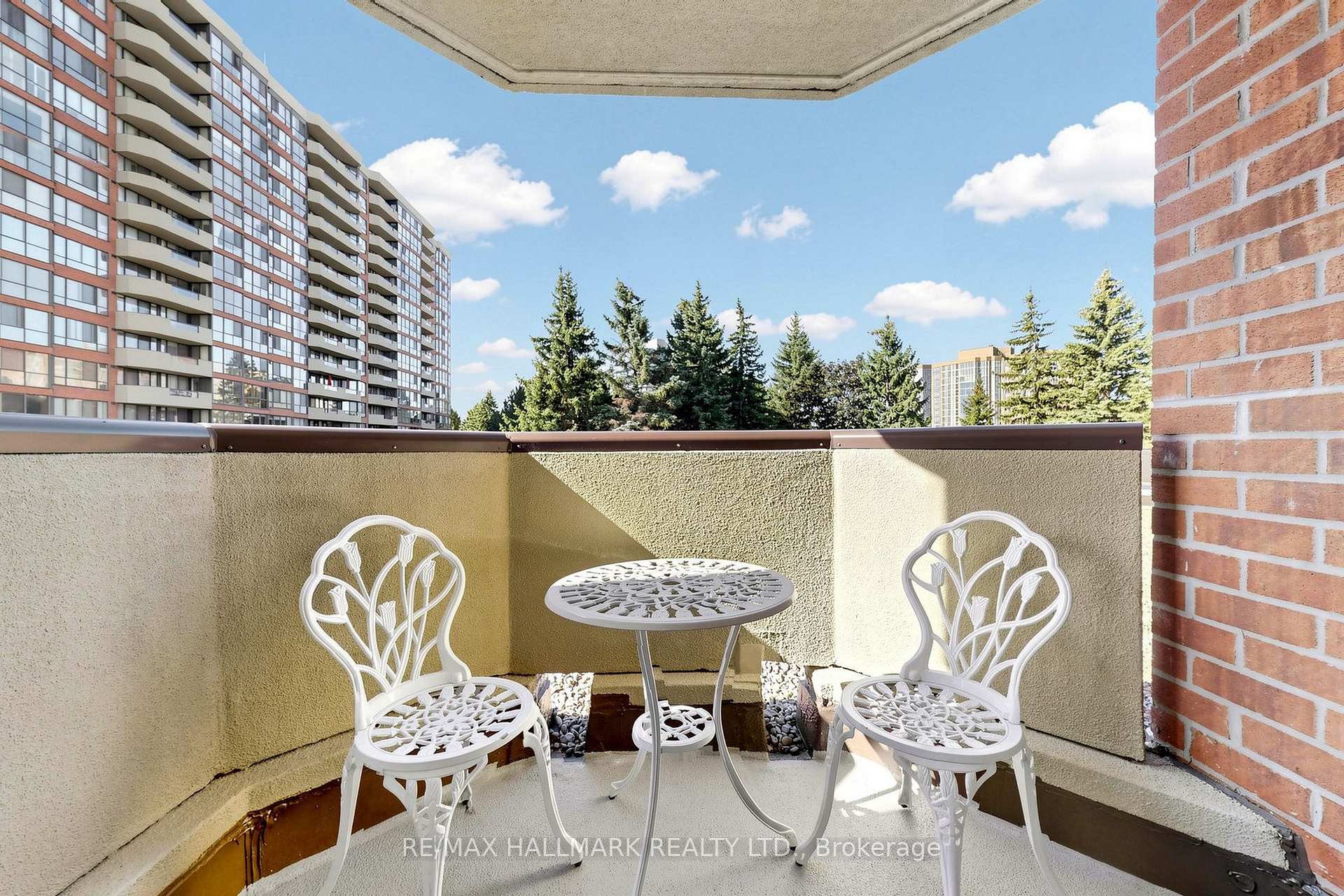 Photo 17 of Unit 210, 33 Weldrick Road E, Richmond Hill, Observatory — HOMEH