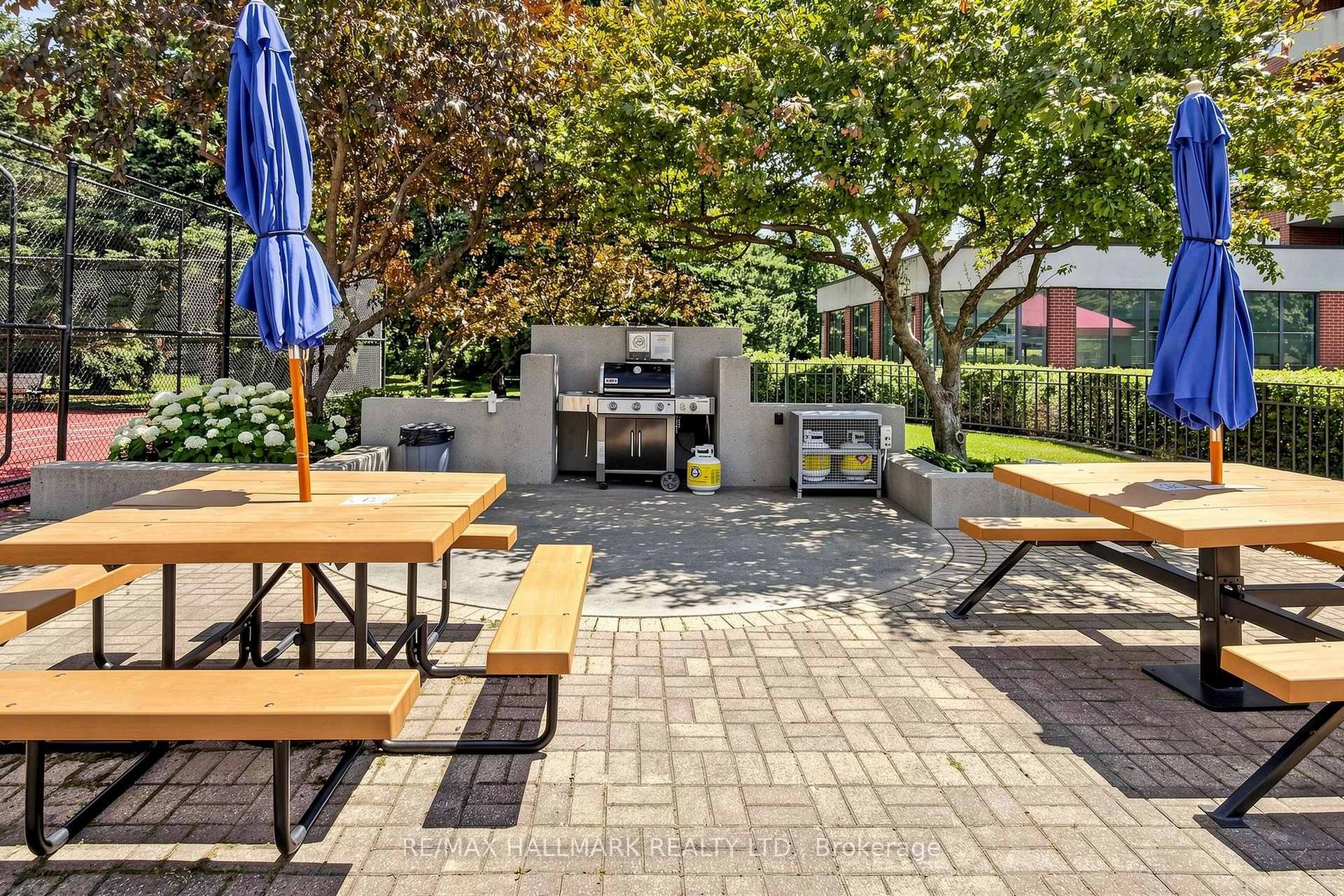 Photo 20 of Unit 210, 33 Weldrick Road E, Richmond Hill, Observatory — HOMEH