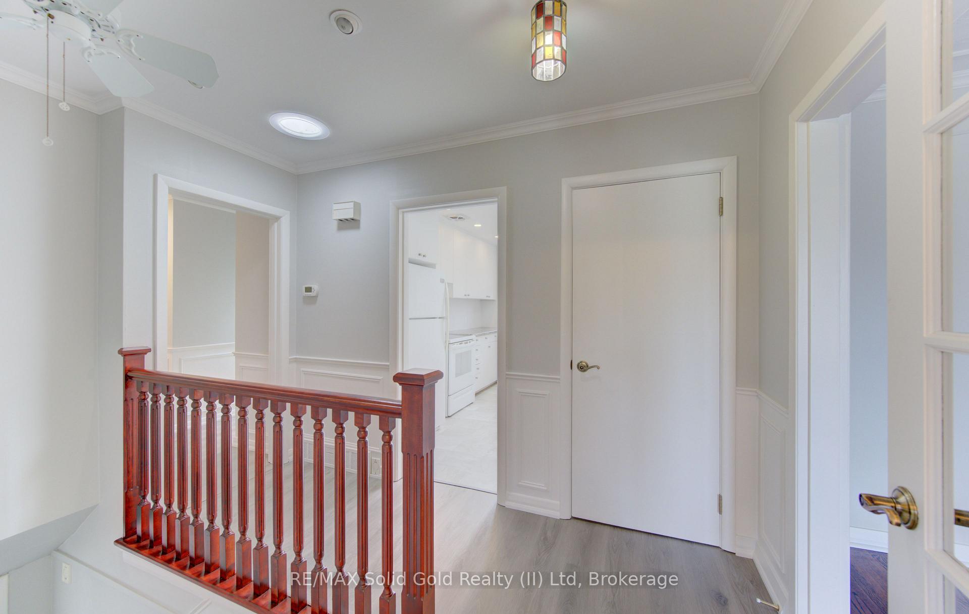 Photo 6 of 139 Trafalgar Avenue, Kitchener, Stanley Park — HOMEH