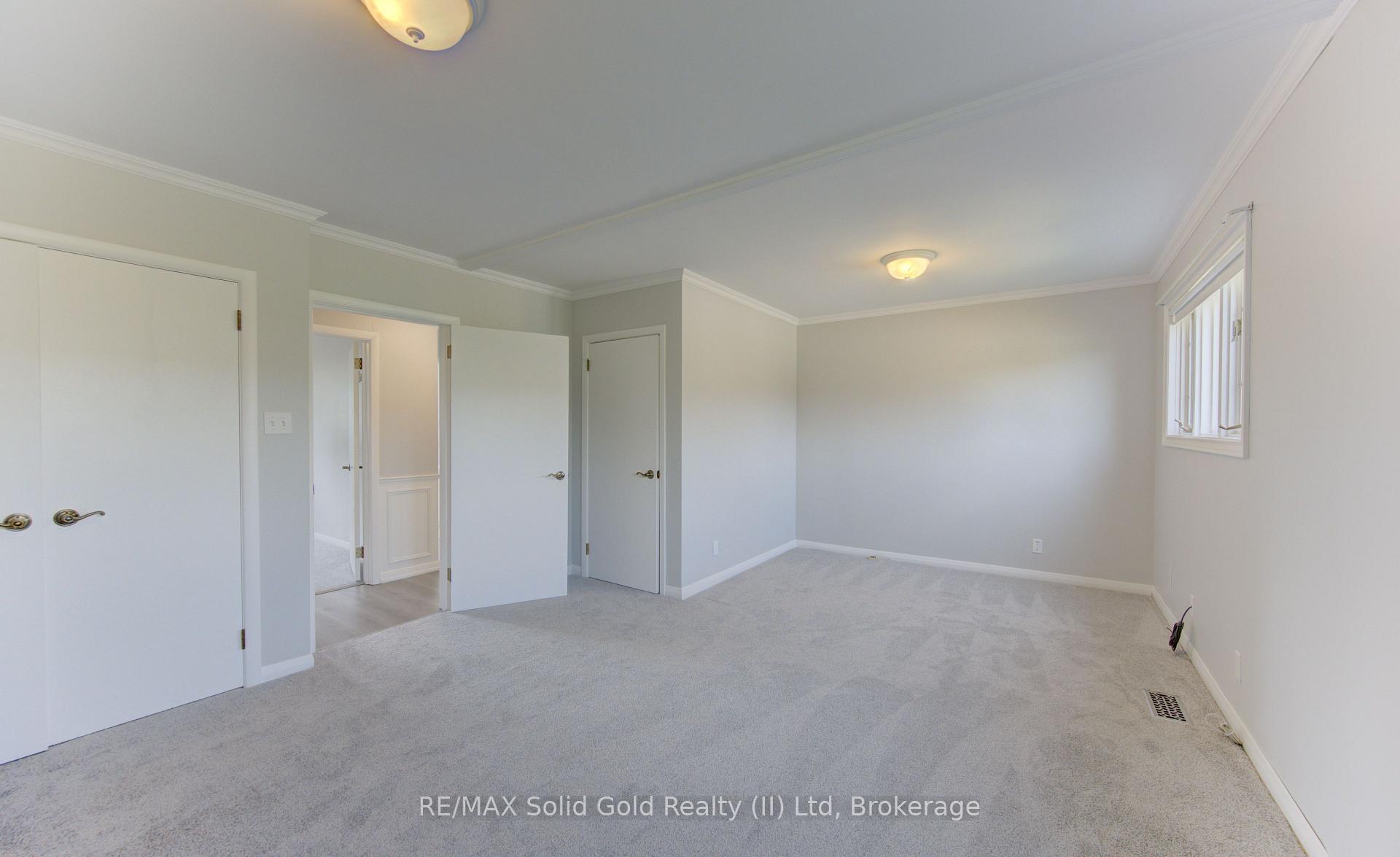Photo 18 of 139 Trafalgar Avenue, Kitchener, Stanley Park — HOMEH