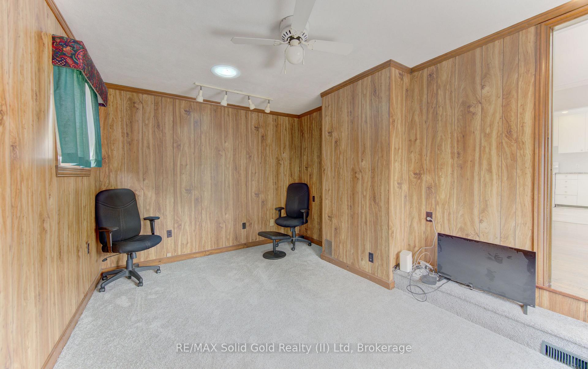 Photo 26 of 139 Trafalgar Avenue, Kitchener, Stanley Park — HOMEH
