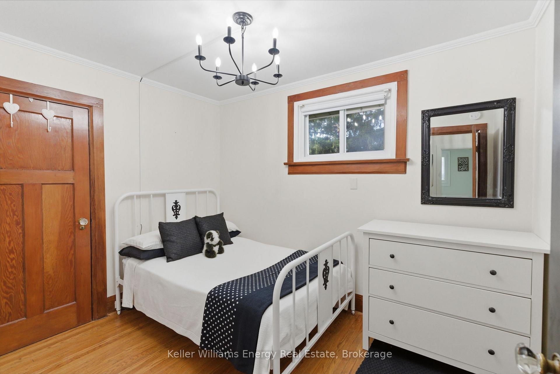 Photo 21 of 59 Bagot Street, Whitby, Brooklin — HOMEH