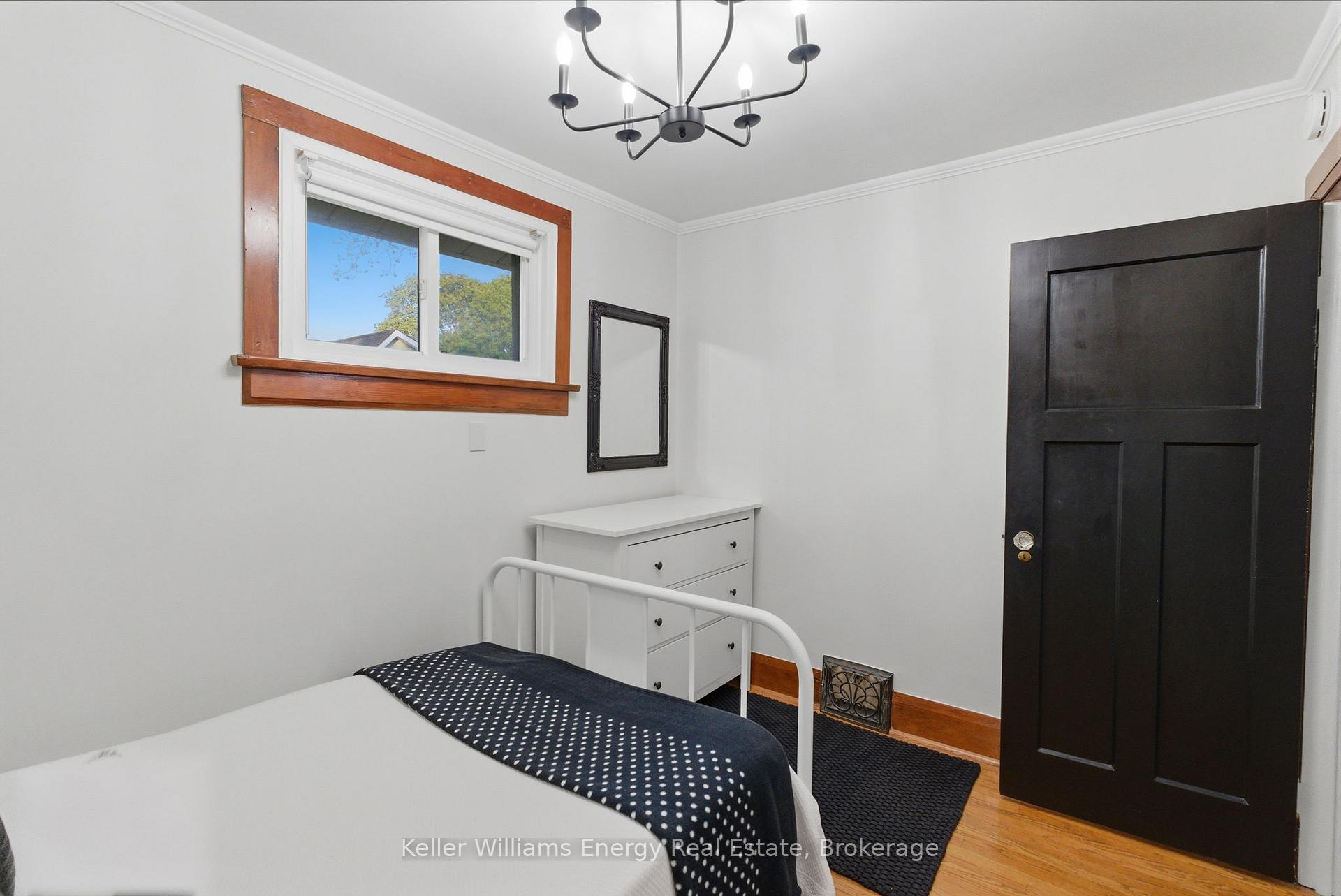 Photo 22 of 59 Bagot Street, Whitby, Brooklin — HOMEH
