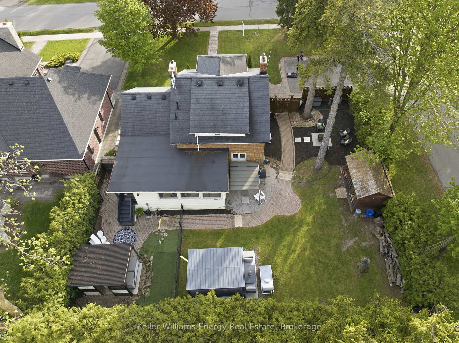 Photo 36 of 59 Bagot Street, Whitby, Brooklin — HOMEH