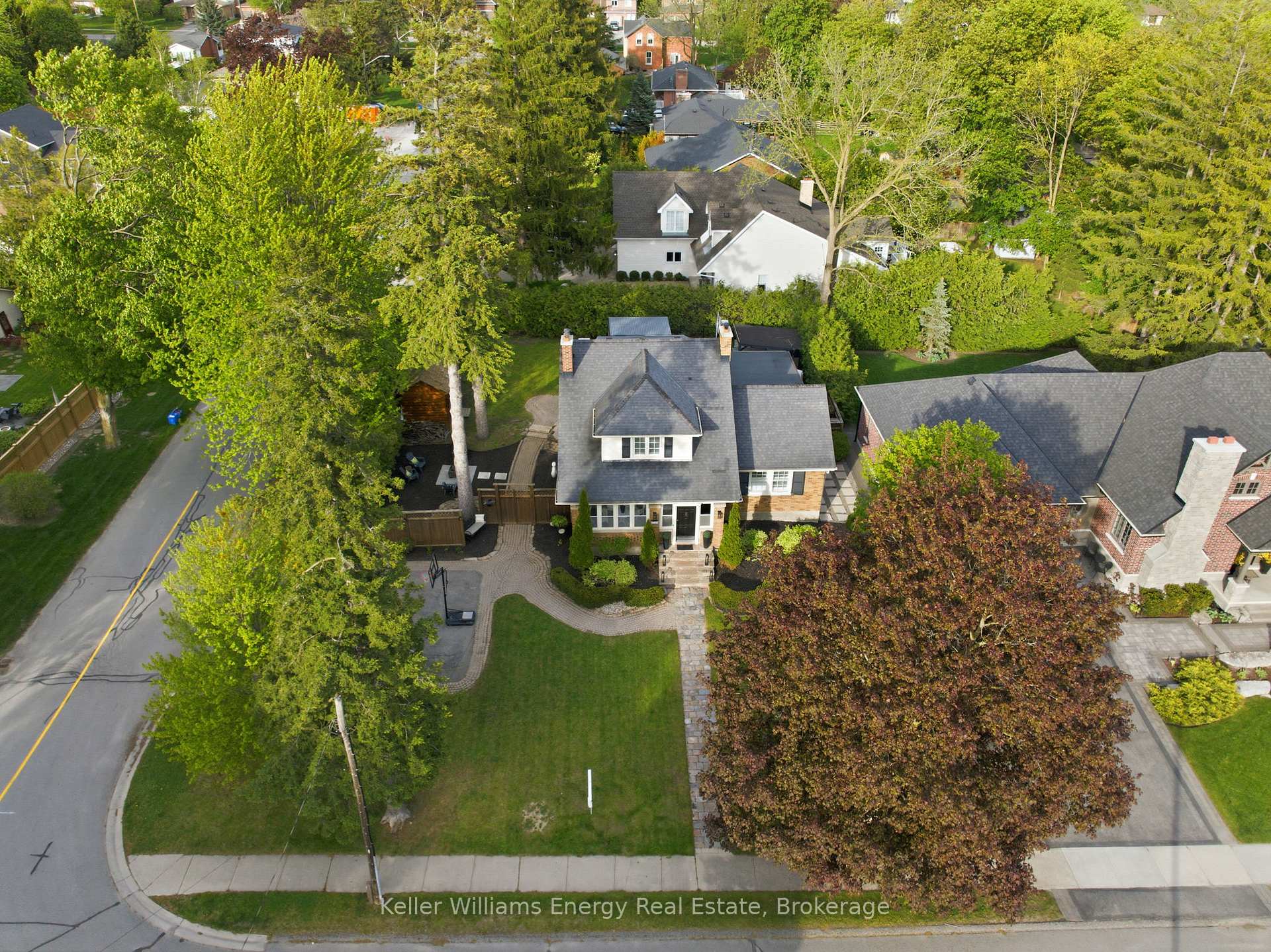 Photo 35 of 59 Bagot Street, Whitby, Brooklin — HOMEH