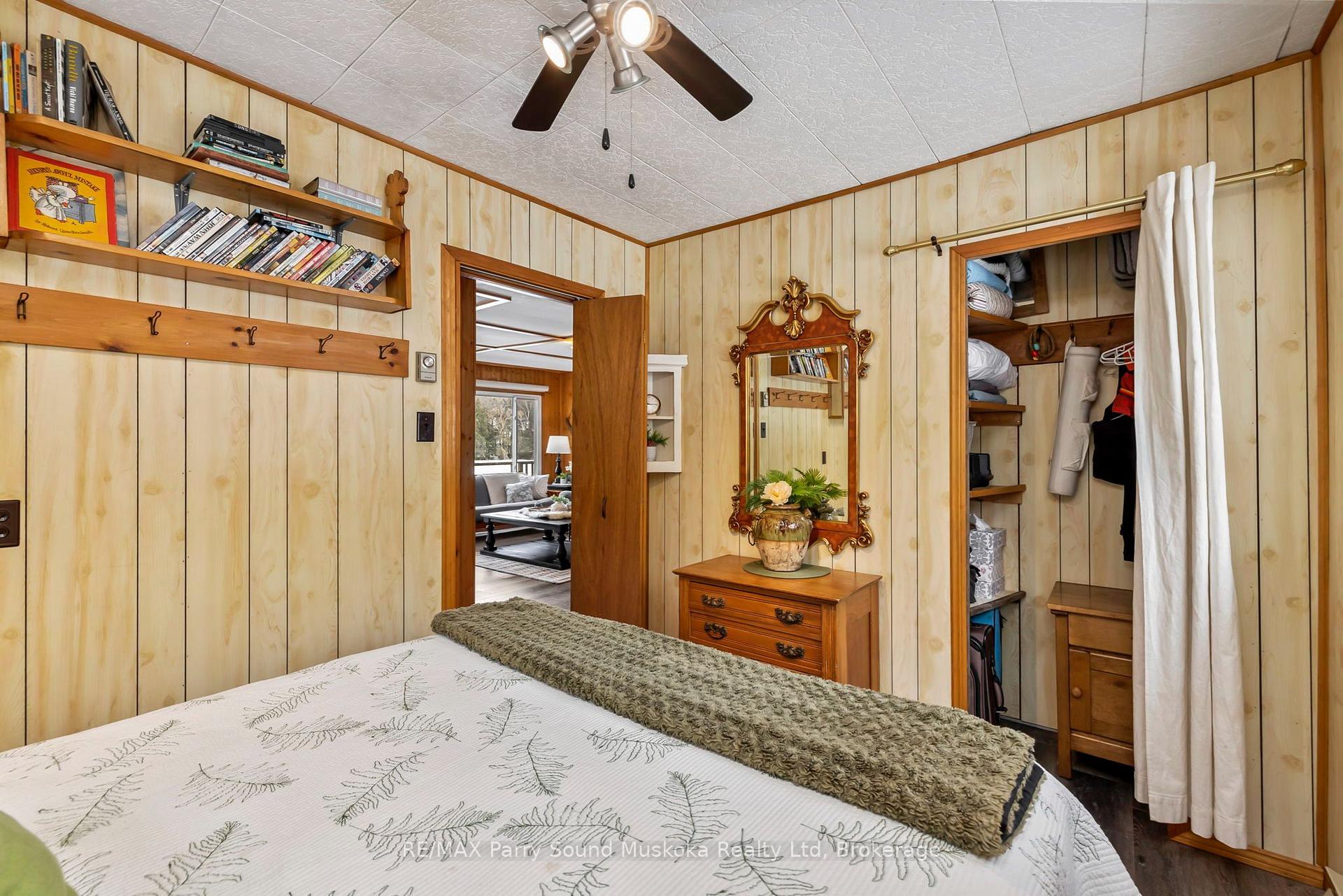 Photo 24 of 4 Post Lane, Seguin — HOMEH