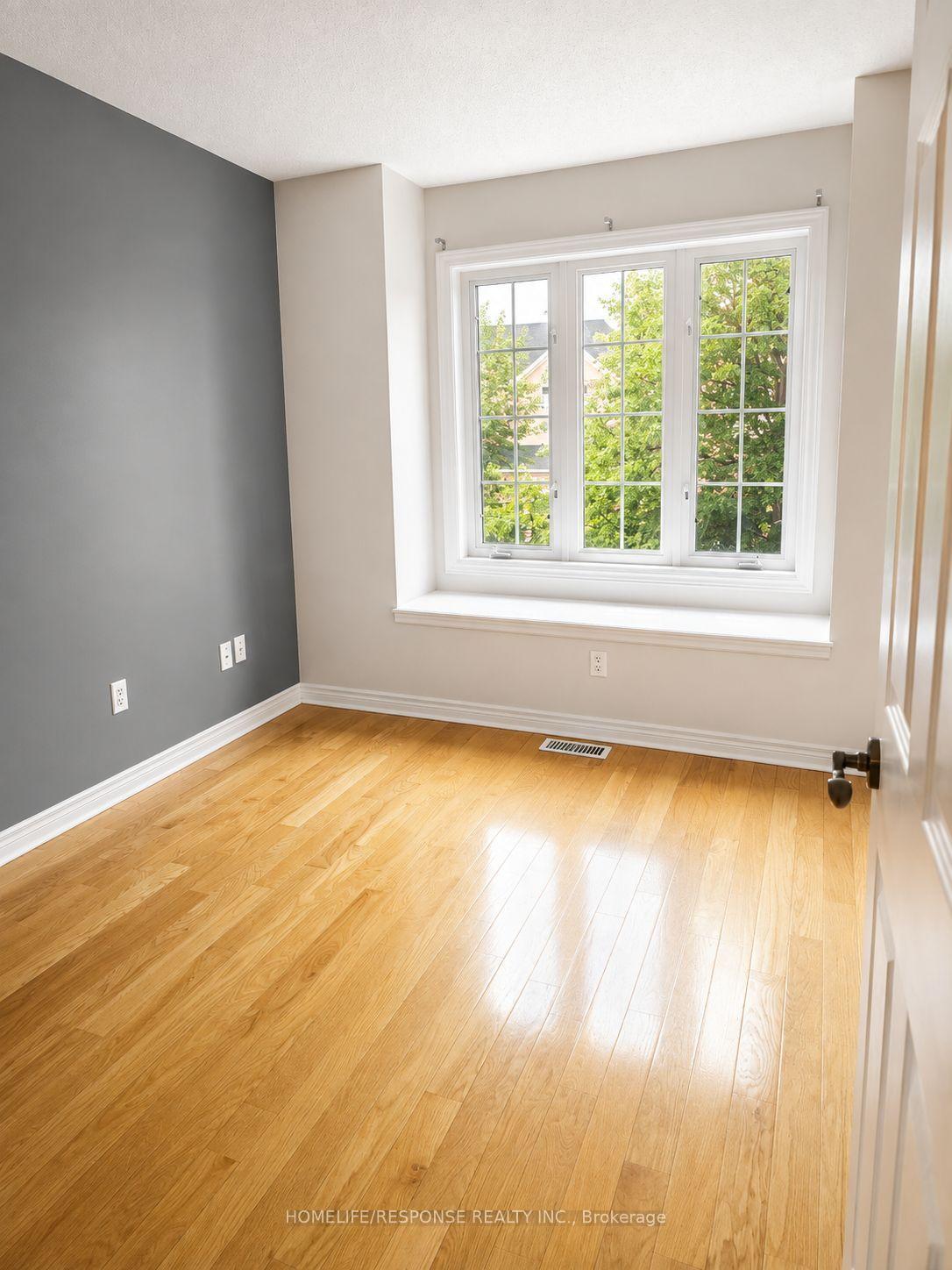 Photo 6 of 456 La Rocca Avenue, Vaughan, Vellore Village — HOMEH