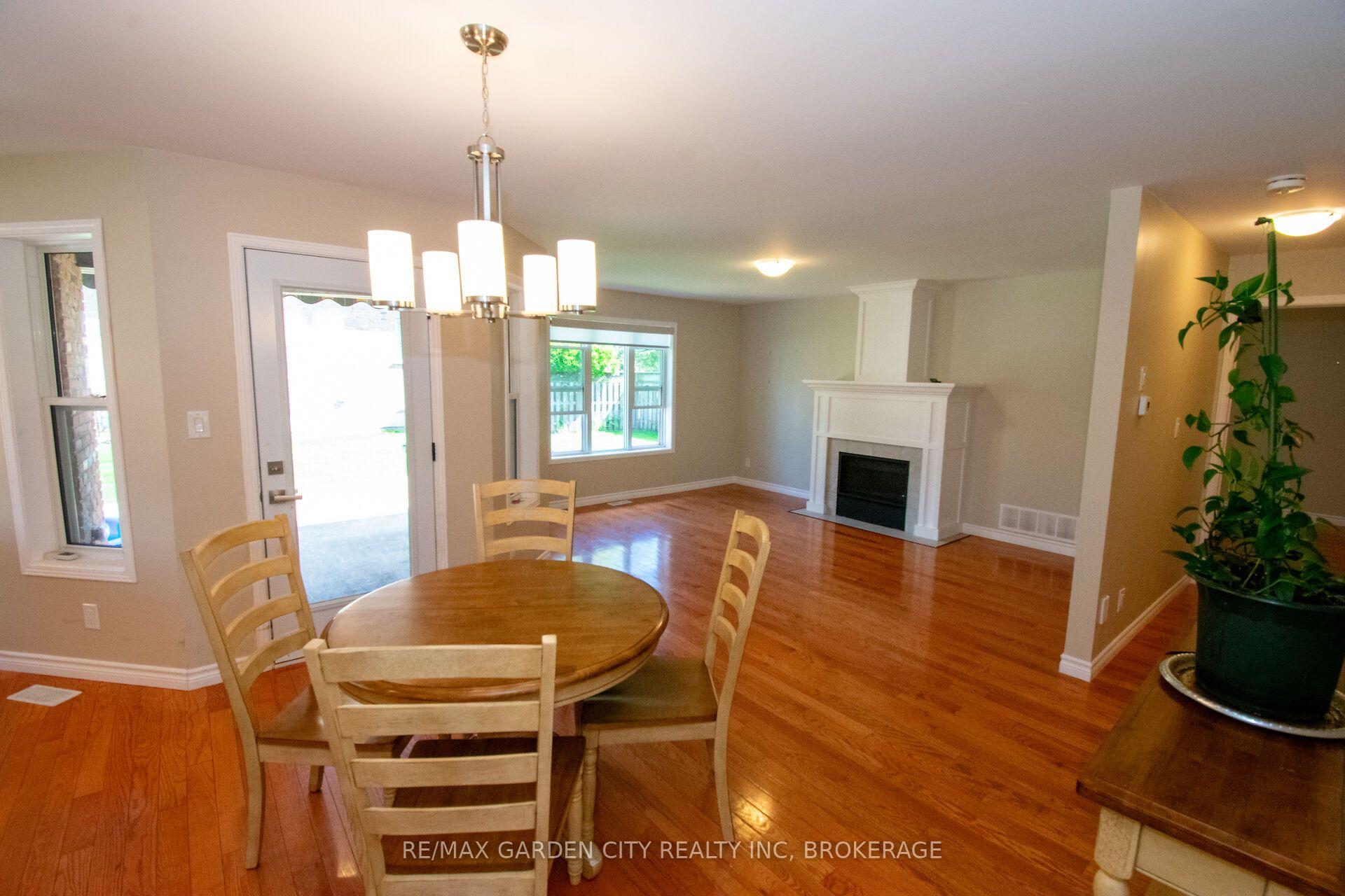 Photo 8 of 26 Las Road, West Lincoln, Smithville — HOMEH