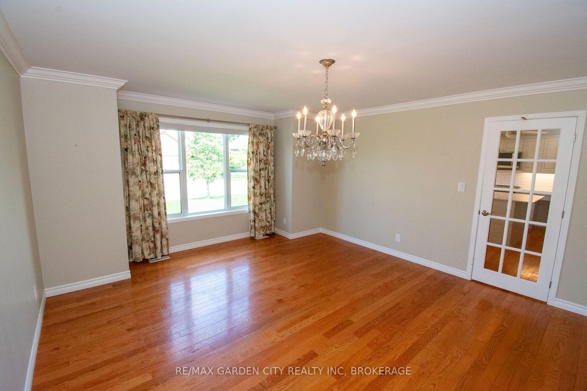Photo 11 of 26 Las Road, West Lincoln, Smithville — HOMEH