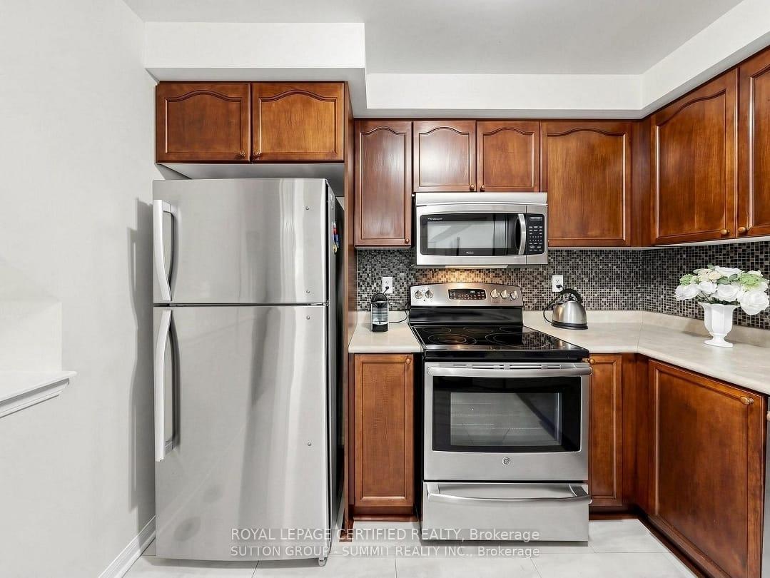 Photo 8 of 3032 Dewridge Avenue S, Oakville, Bronte Creek — HOMEH