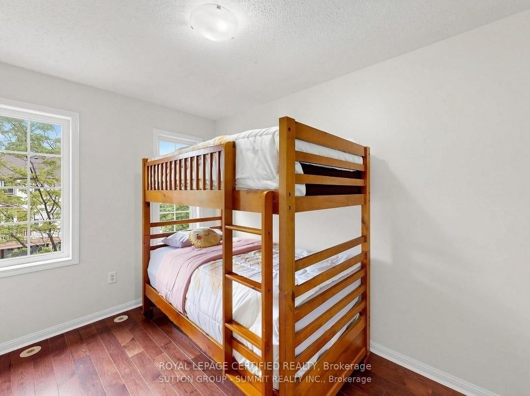 Photo 18 of 3032 Dewridge Avenue S, Oakville, Bronte Creek — HOMEH