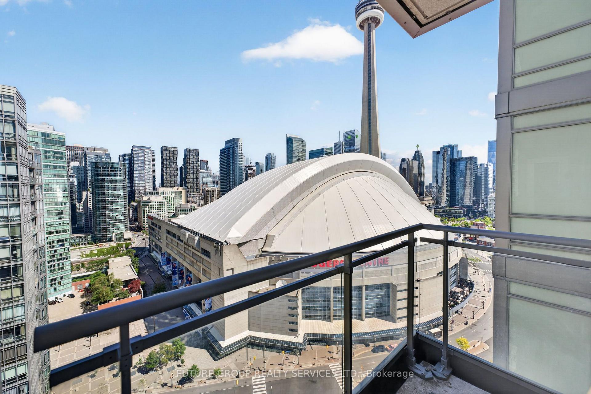 Photo 1 of 5 Mariner Terrace, Toronto, Waterfront Communities — HOMEH