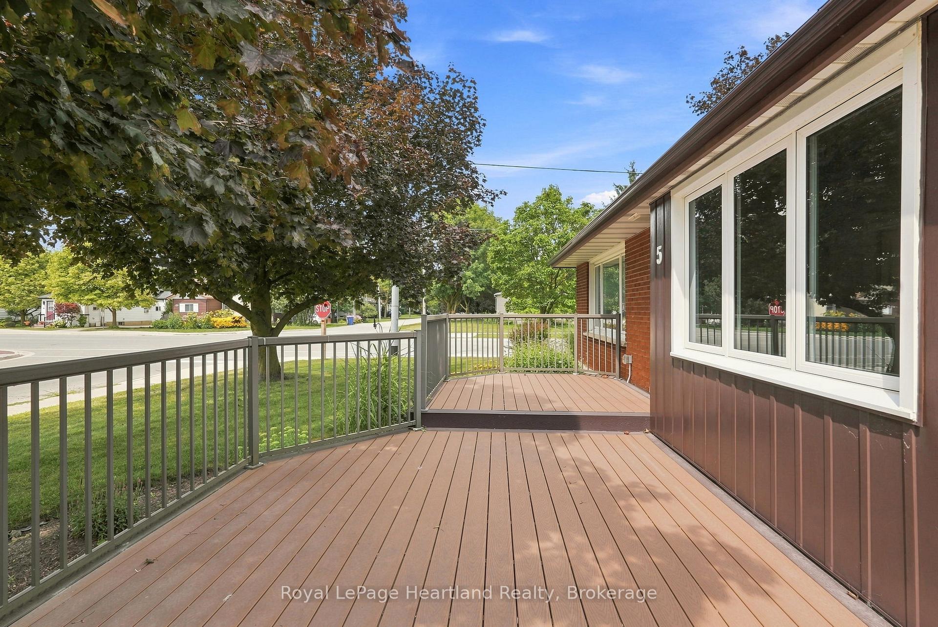 Photo 4 of 5 King Street, Minto — HOMEH