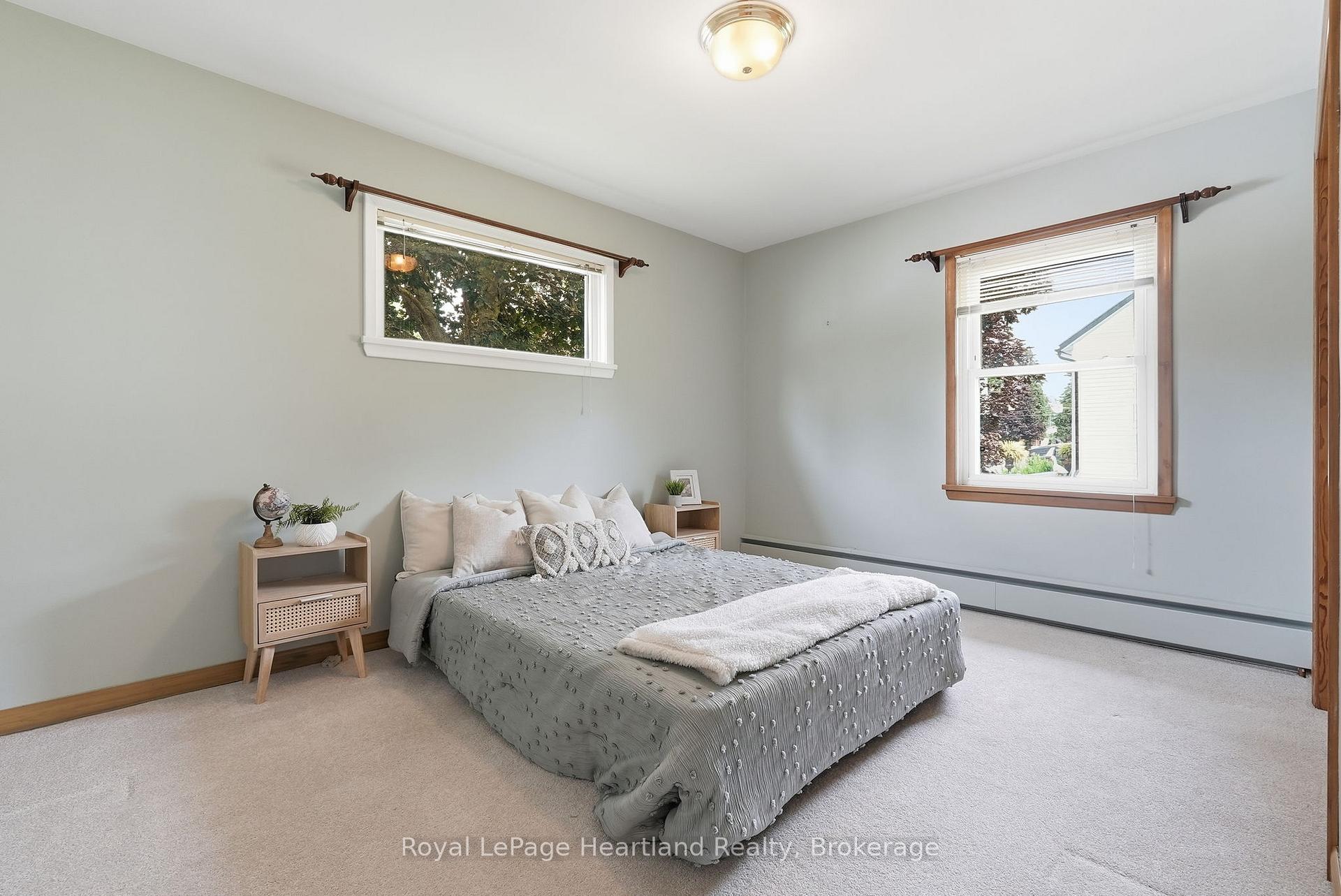 Photo 14 of 5 King Street, Minto — HOMEH